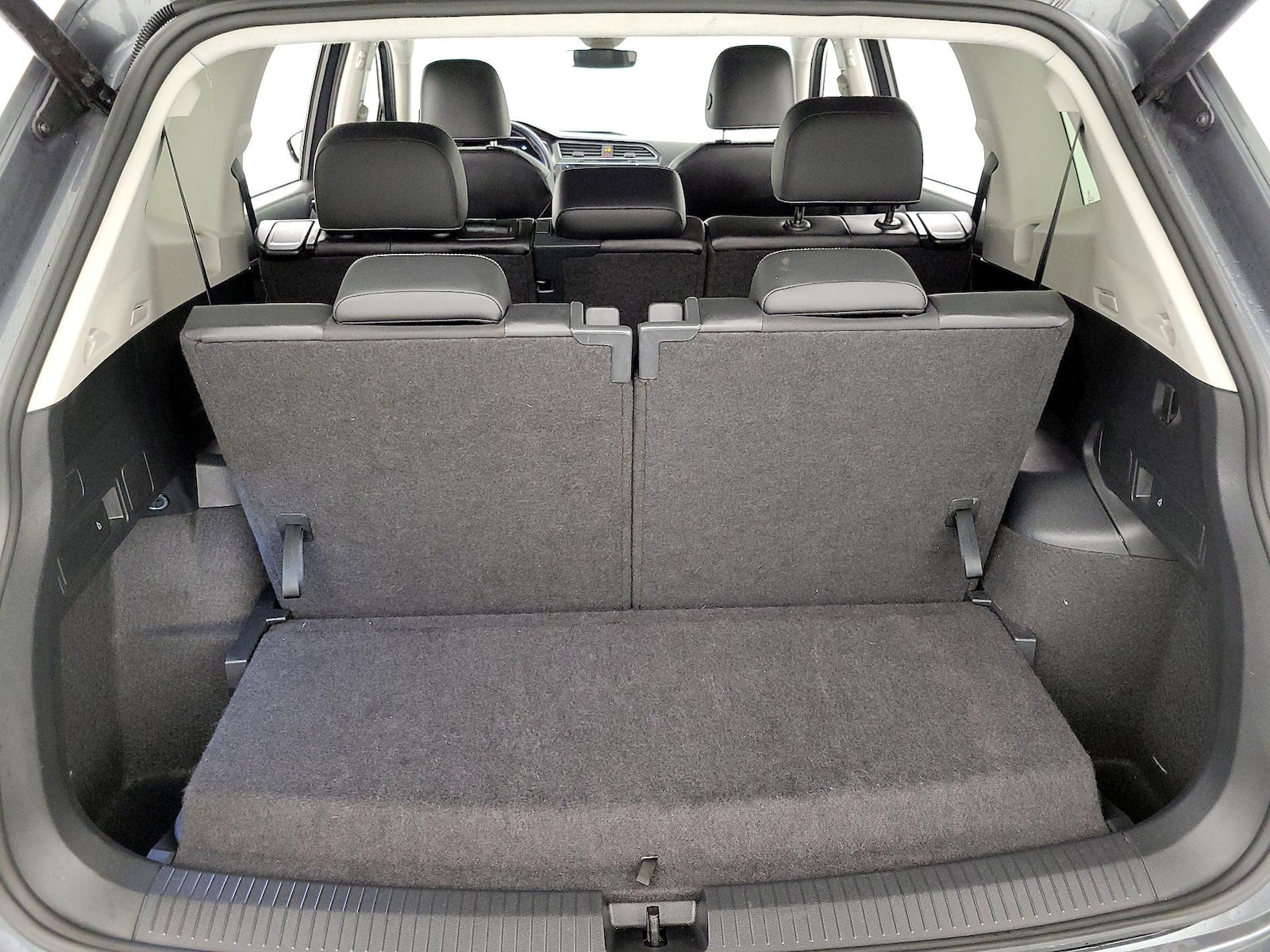 2024 Volkswagen Tiguan SE - Photo 21