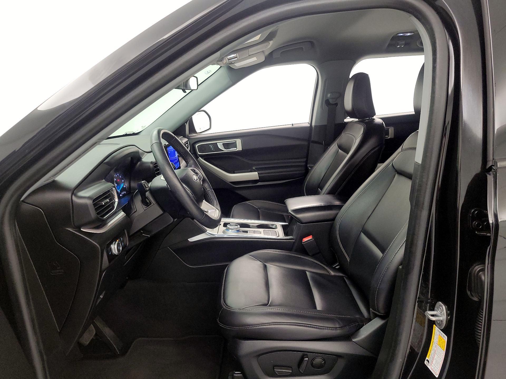 Thumbnail: 2023 Ford Explorer - 11