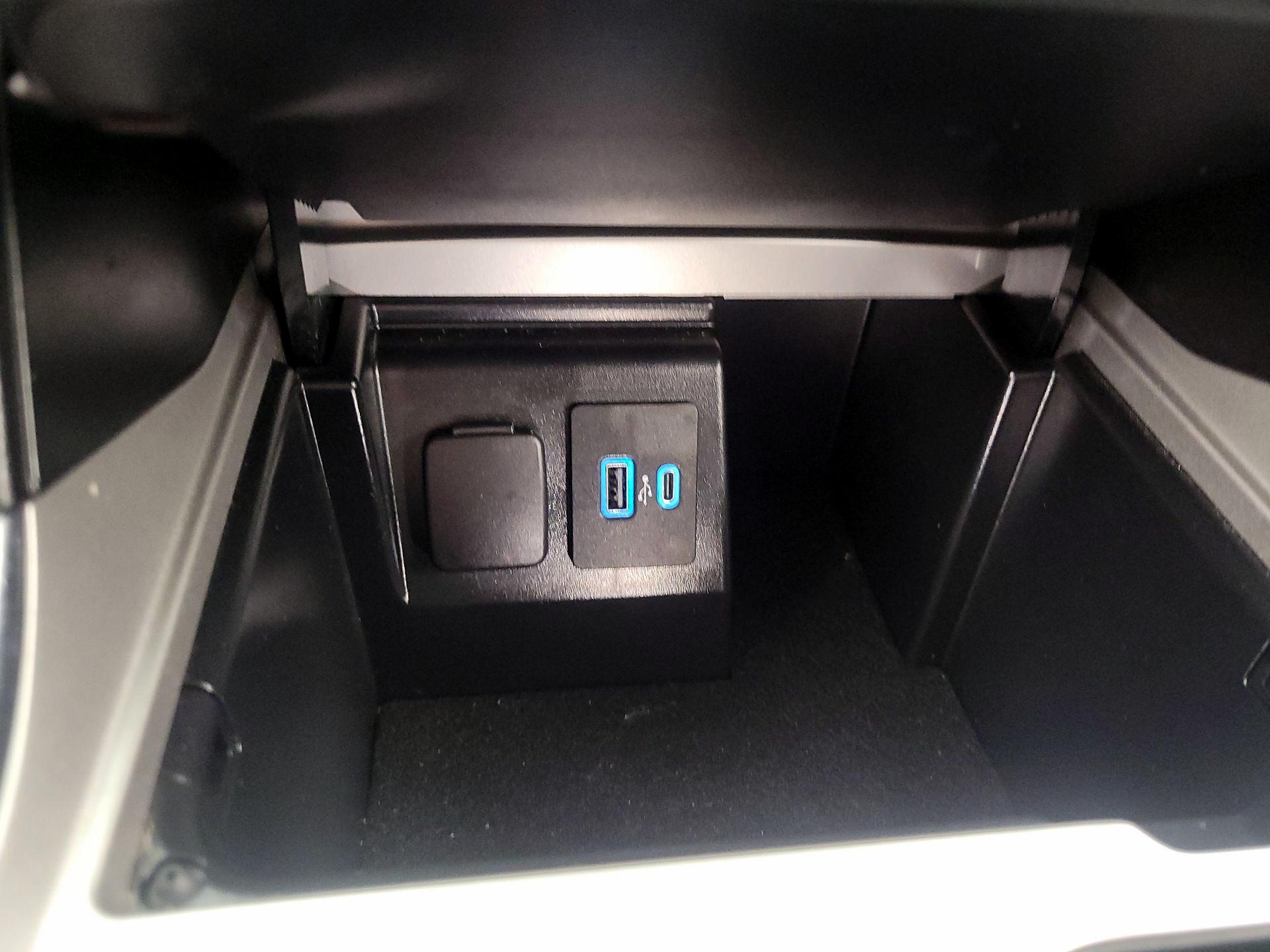 Thumbnail: 2023 Ford Explorer - 18