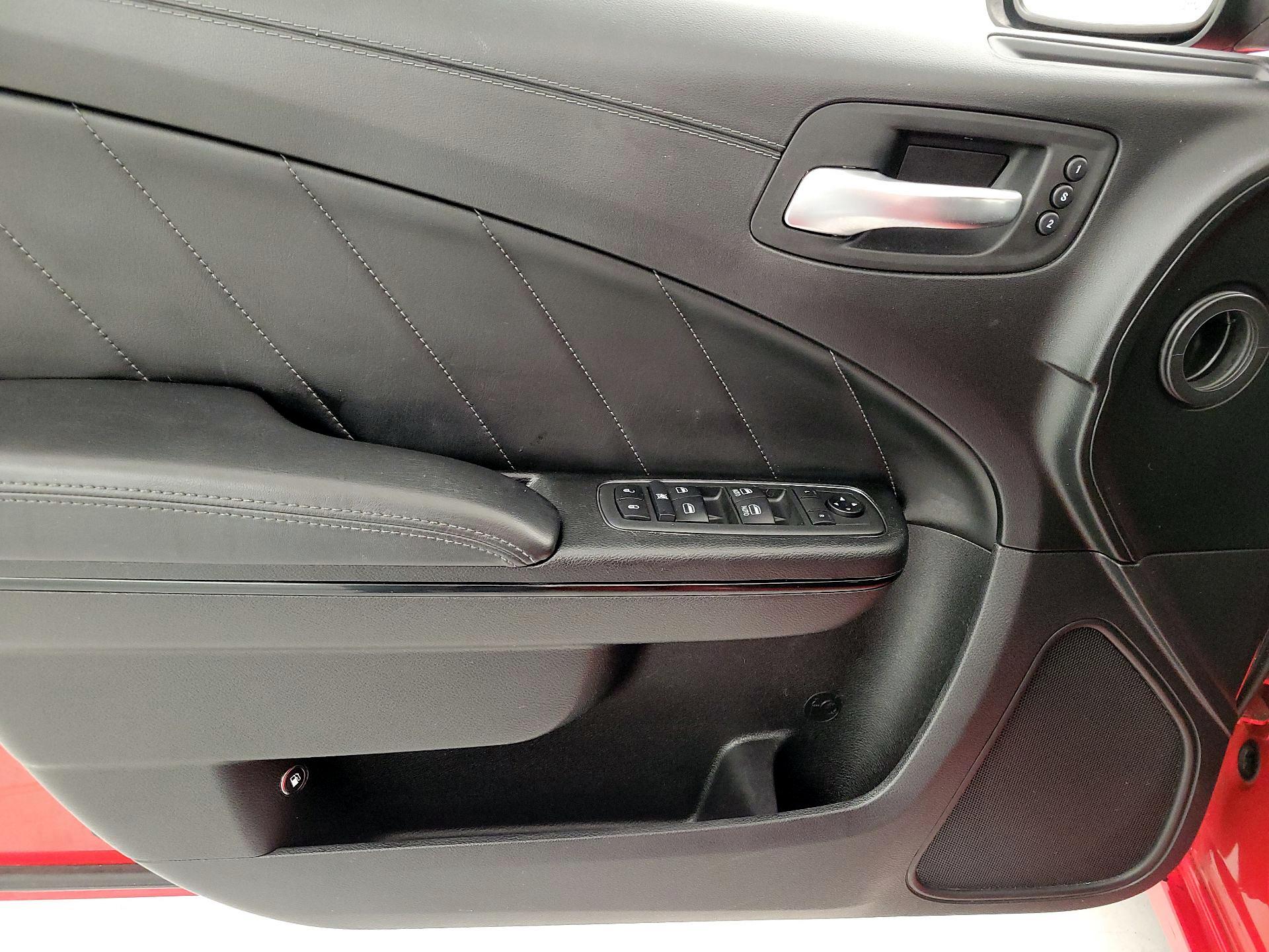 Thumbnail: 2019 Dodge Charger - 12