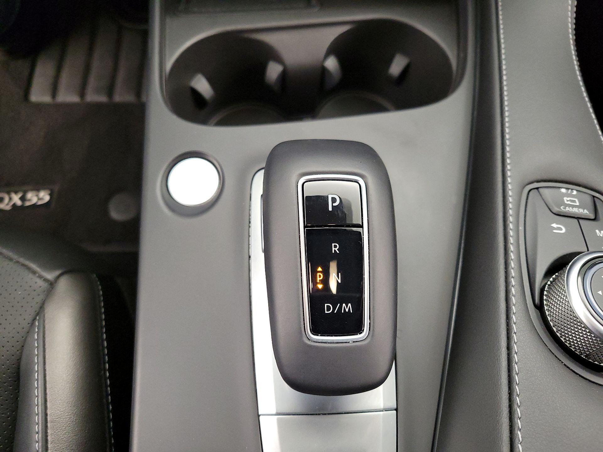 Thumbnail: 2025 INFINITI QX55 - 18