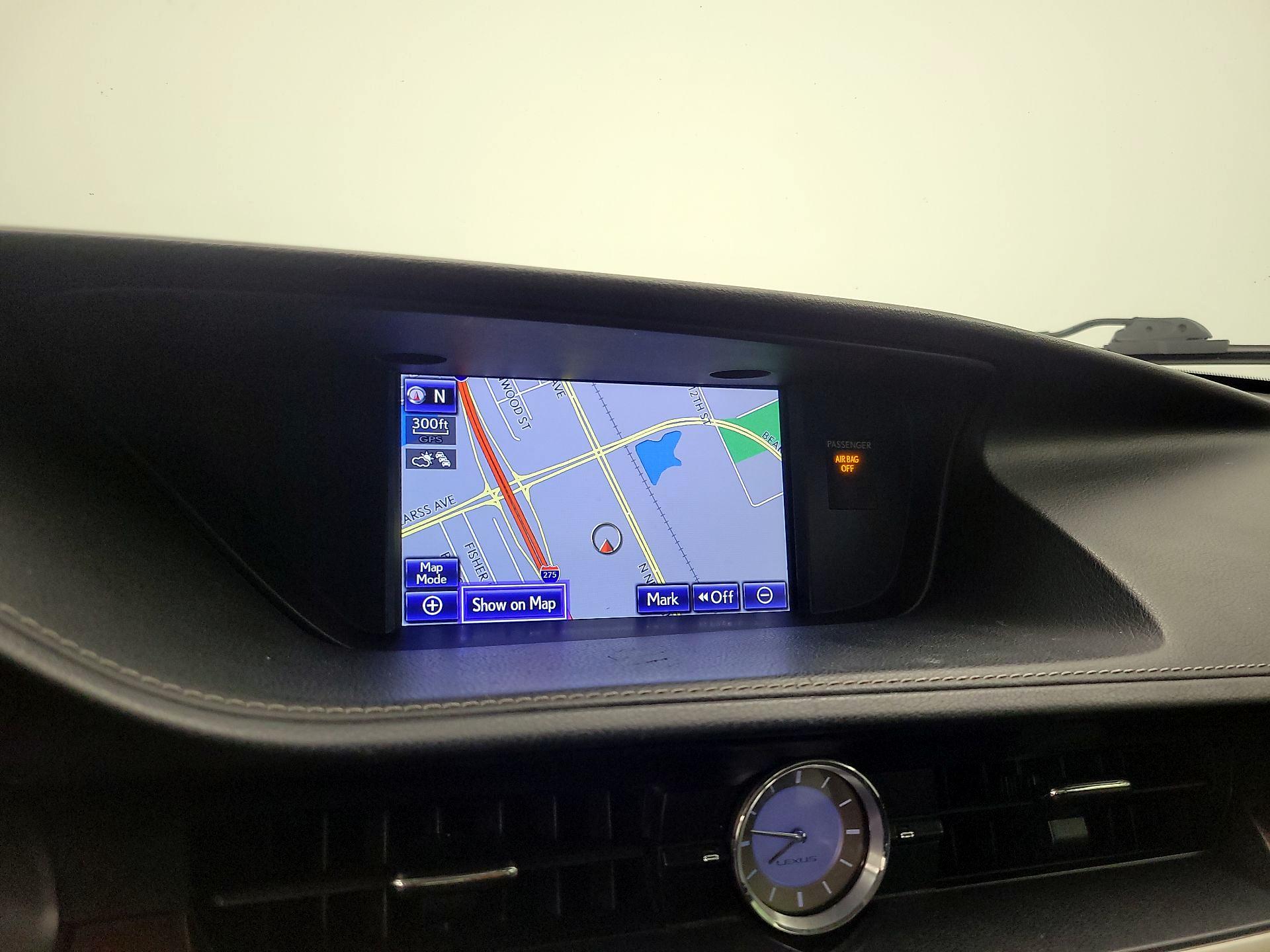 Thumbnail: 2014 Lexus ES - 14