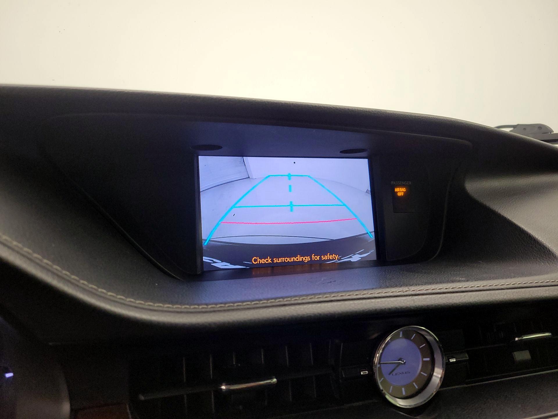 Thumbnail: 2014 Lexus ES - 15