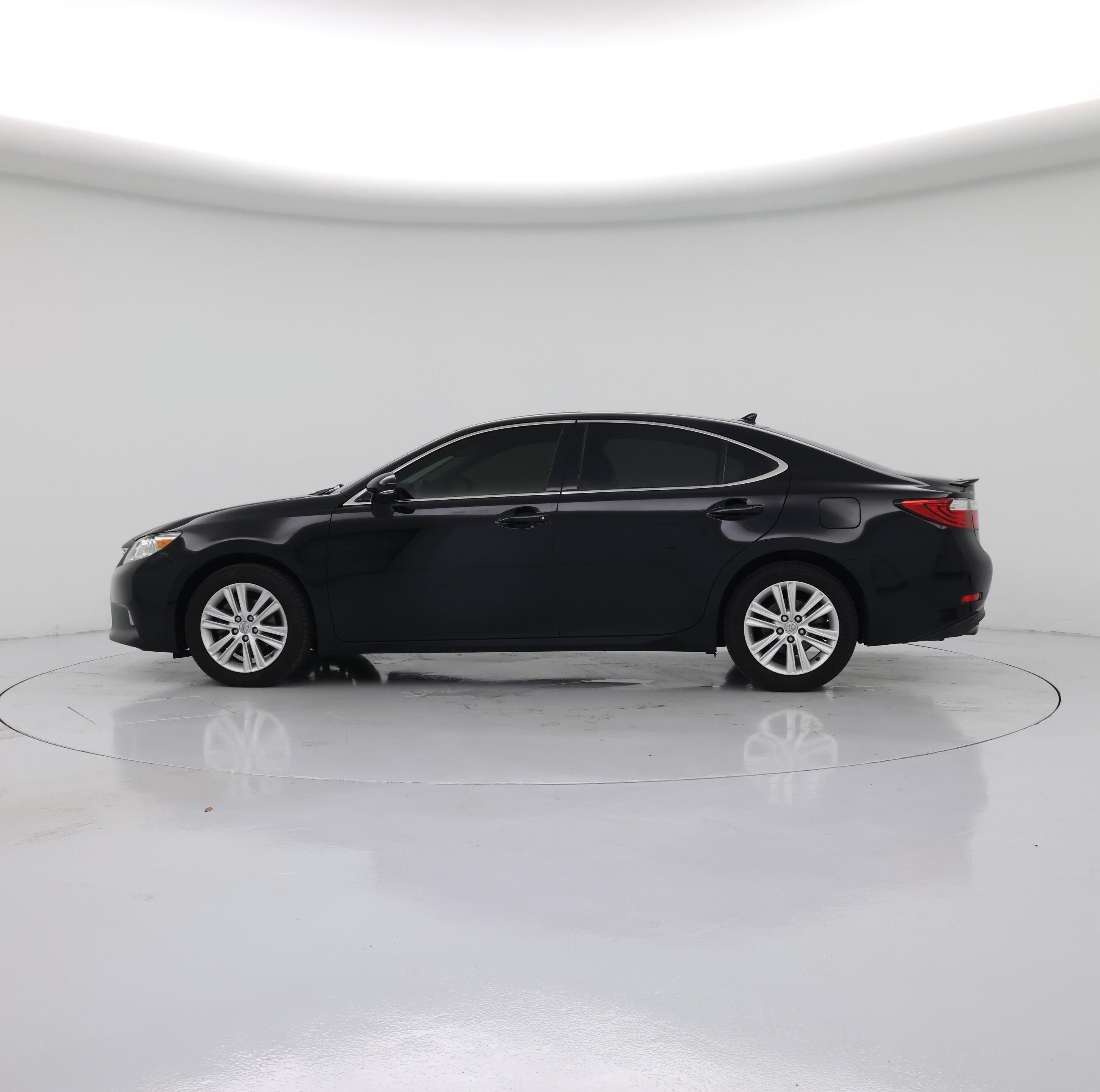 Thumbnail: 2014 Lexus ES - 3