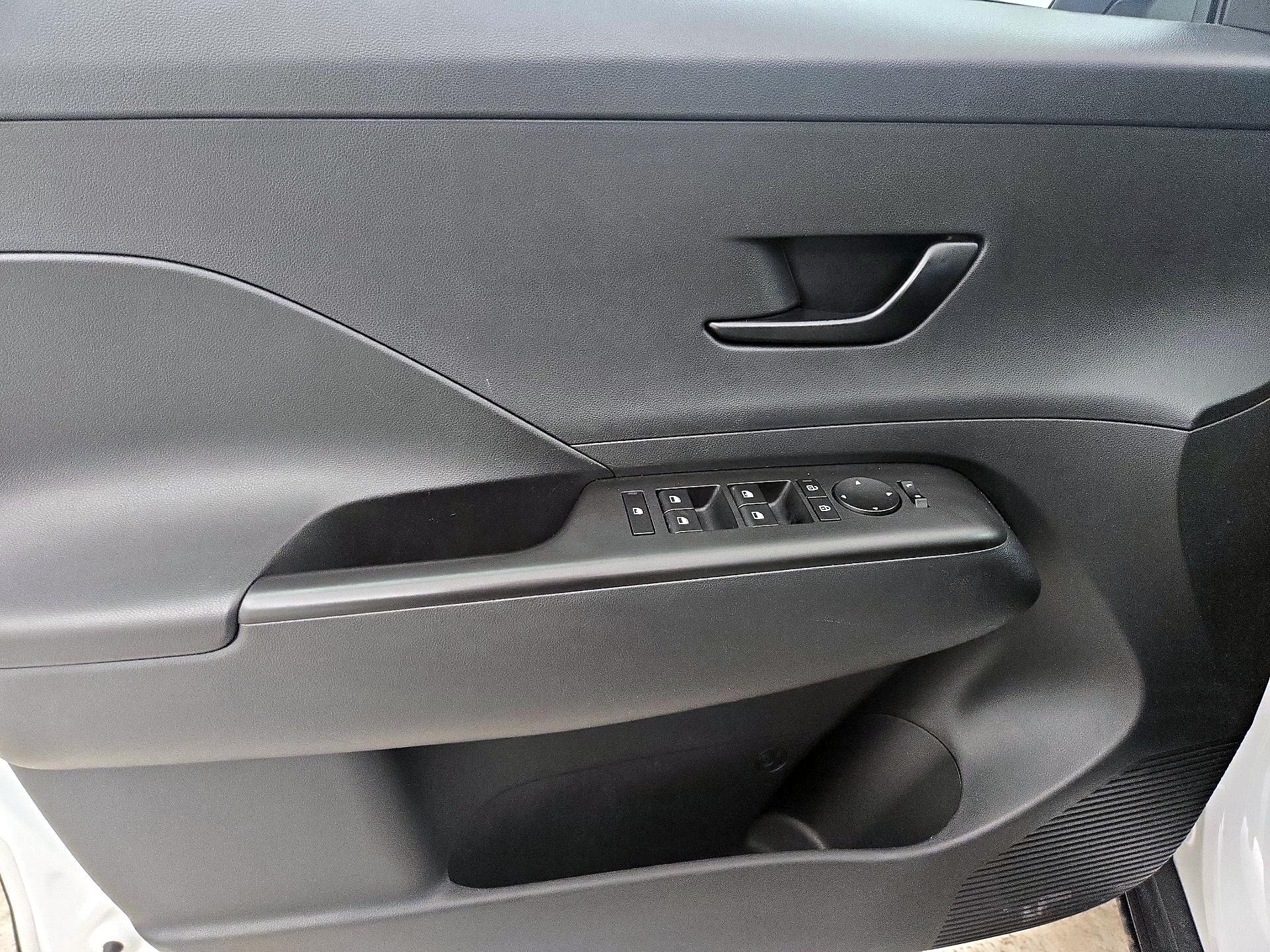 Thumbnail: 2025 Hyundai Kona - 12