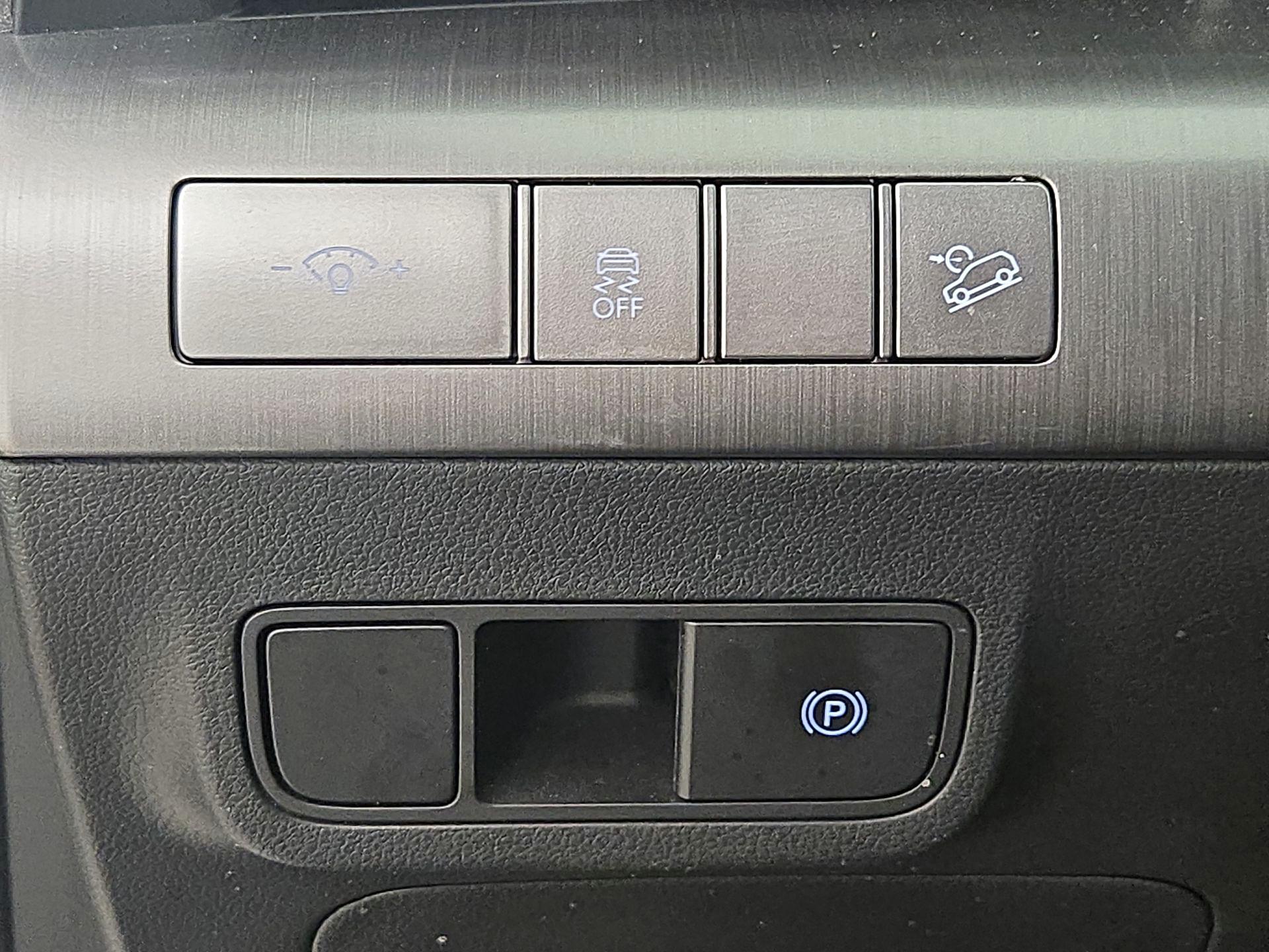 Thumbnail: 2025 Hyundai Kona - 13