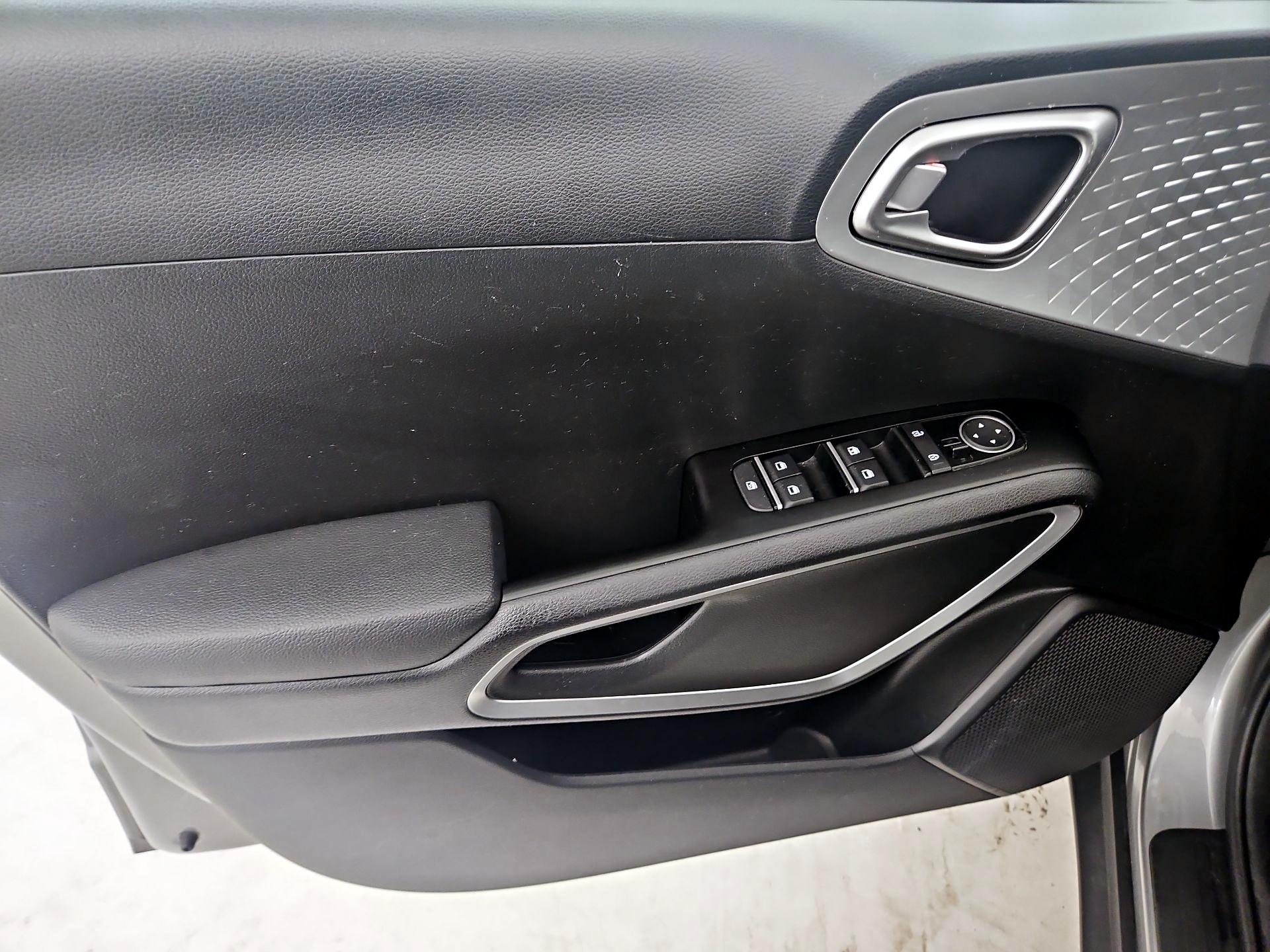 Thumbnail: 2025 Kia Soul - 12