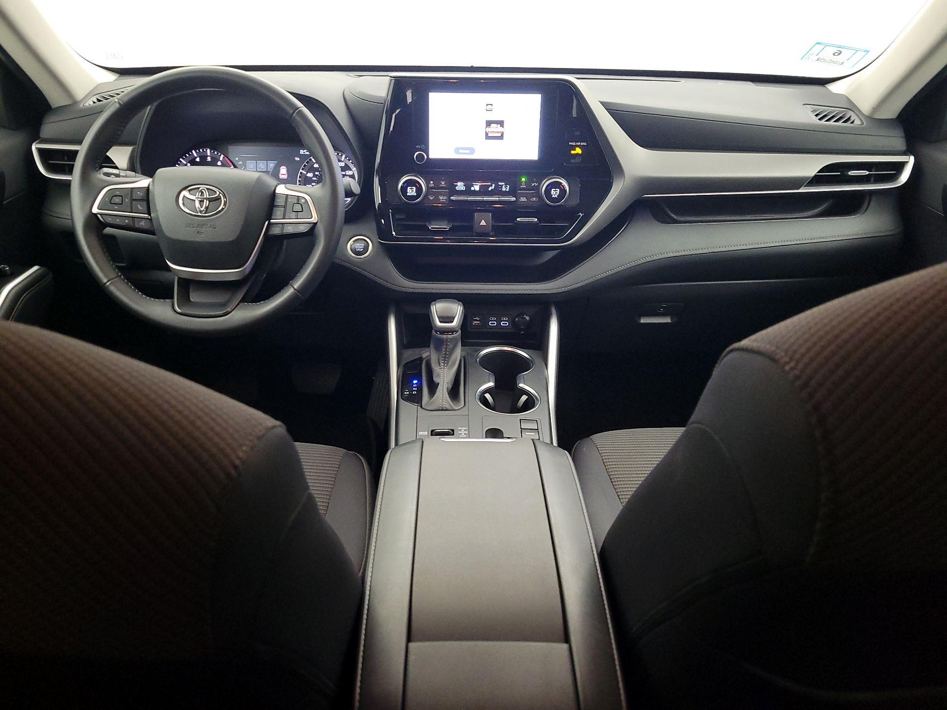 Thumbnail: 2025 Toyota Highlander - 9