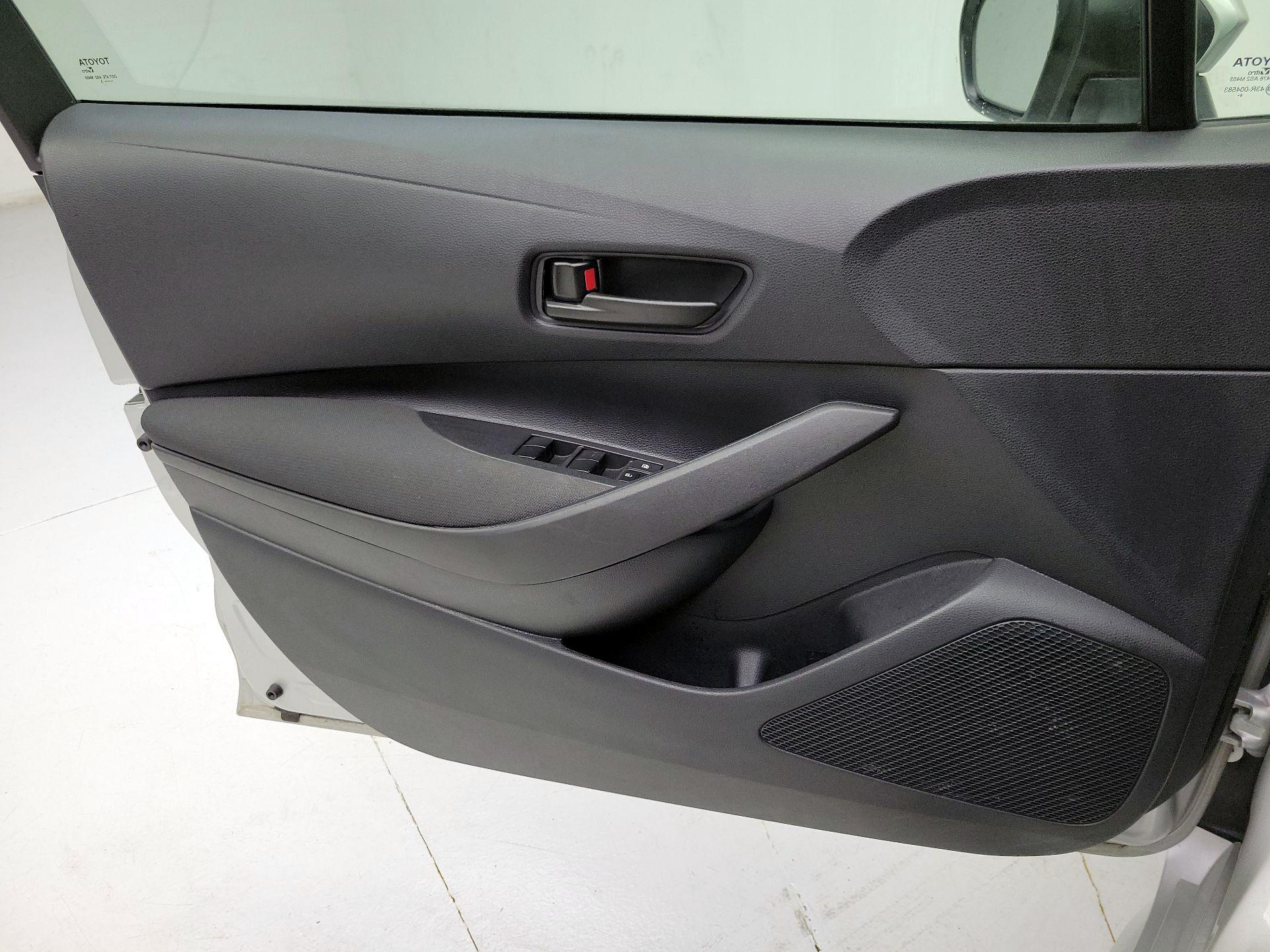 Thumbnail: 2025 Toyota Corolla - 12