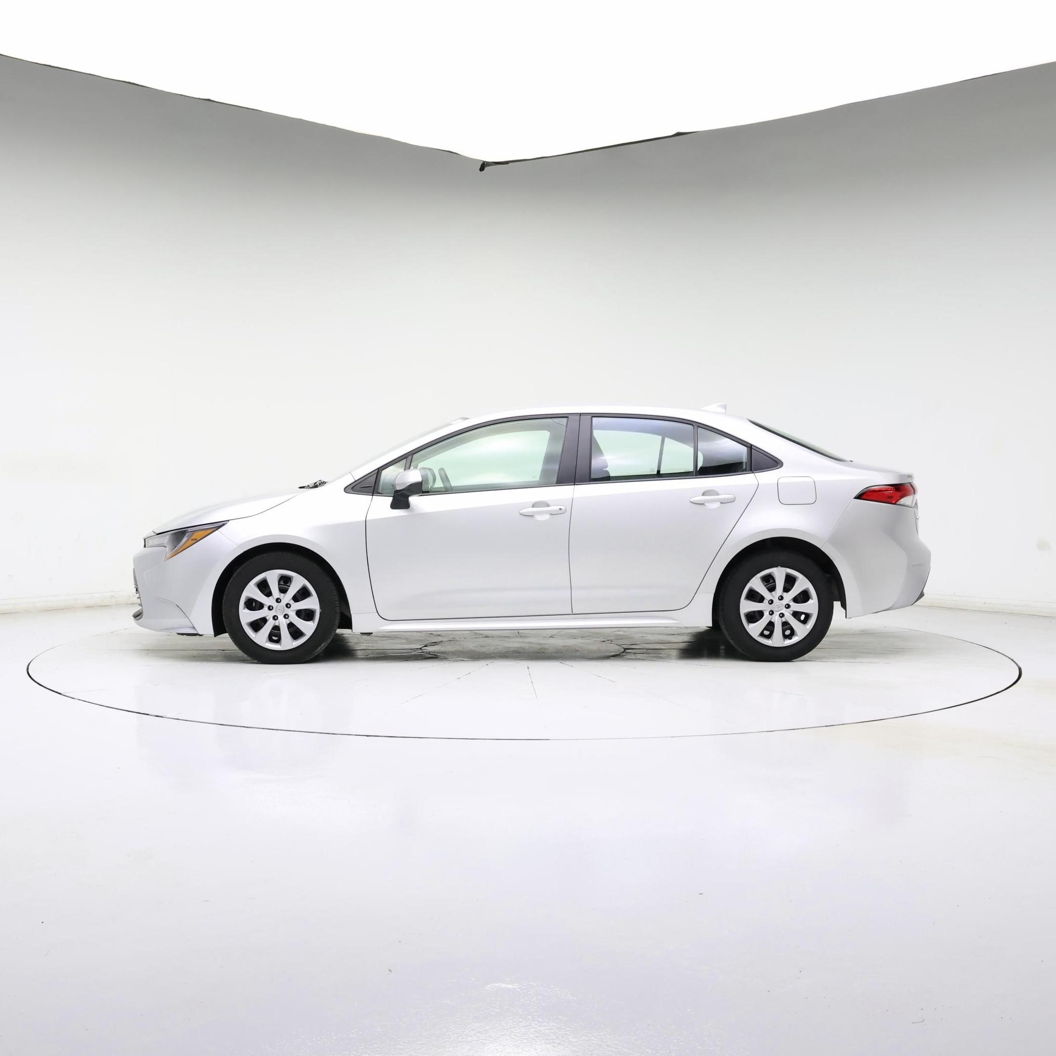 Thumbnail: 2025 Toyota Corolla - 3