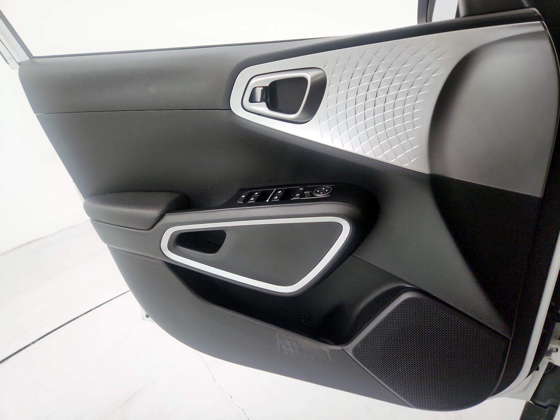 Thumbnail: 2025 Kia Soul - 12