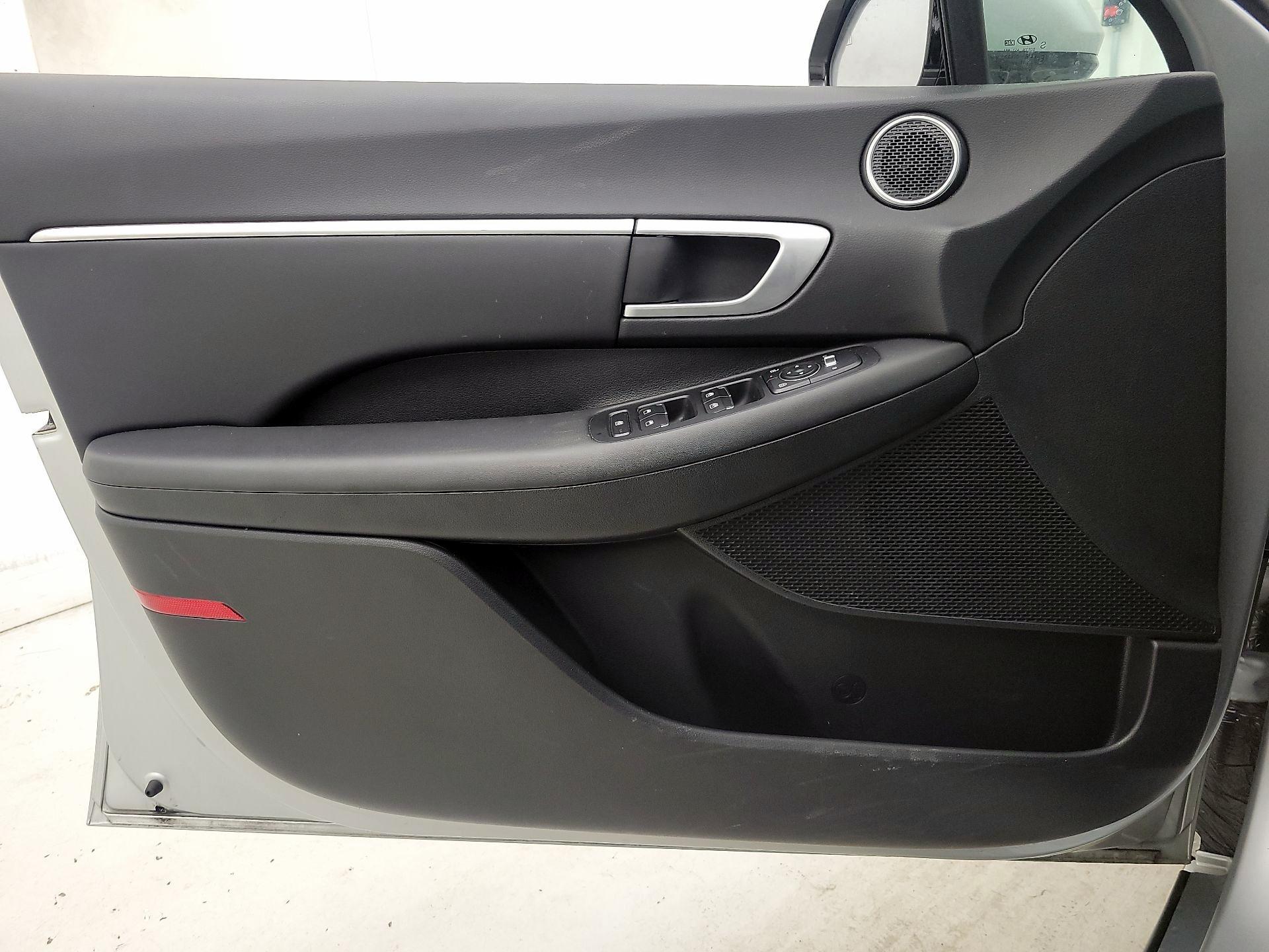 Thumbnail: 2025 Hyundai Sonata - 12