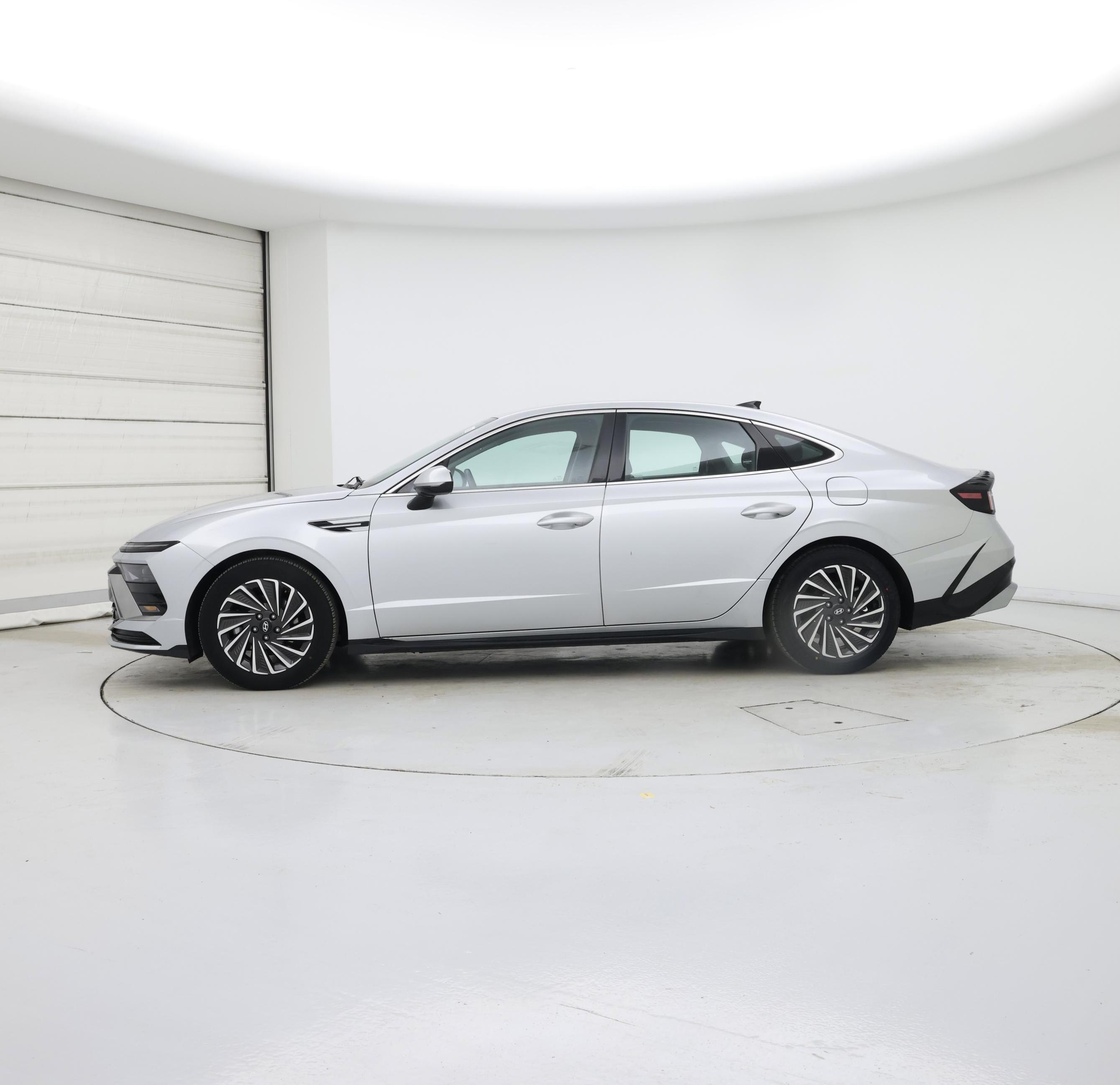 Thumbnail: 2025 Hyundai Sonata - 3