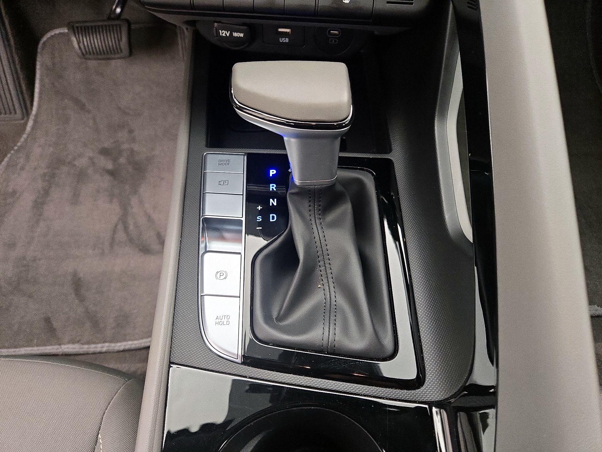 Thumbnail: 2025 Hyundai Elantra - 18