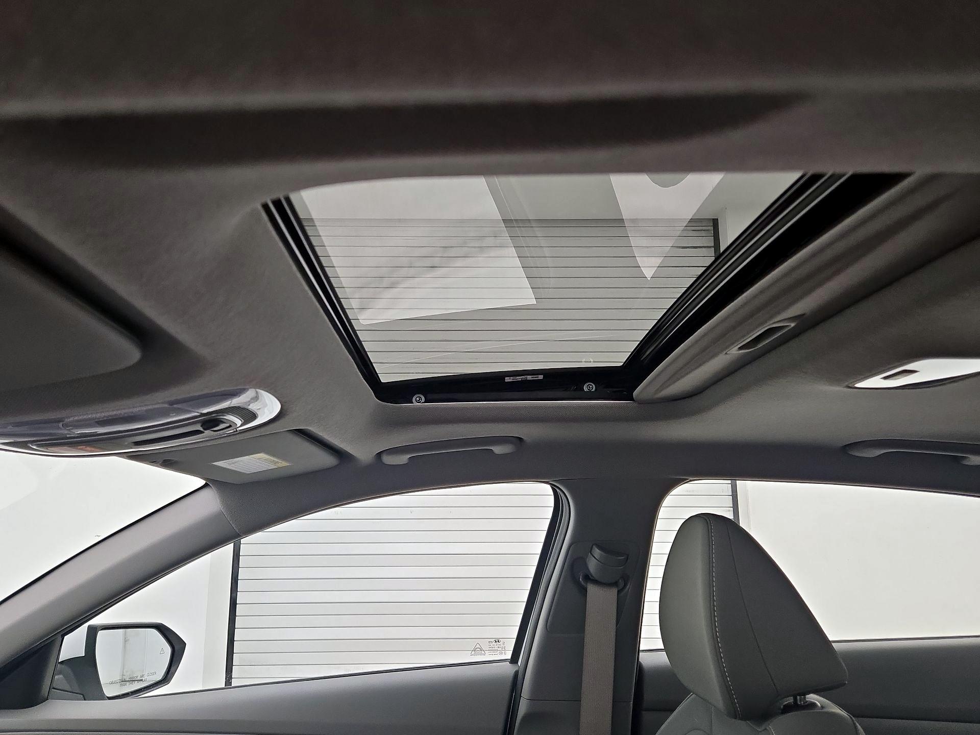 Thumbnail: 2025 Hyundai Elantra - 20