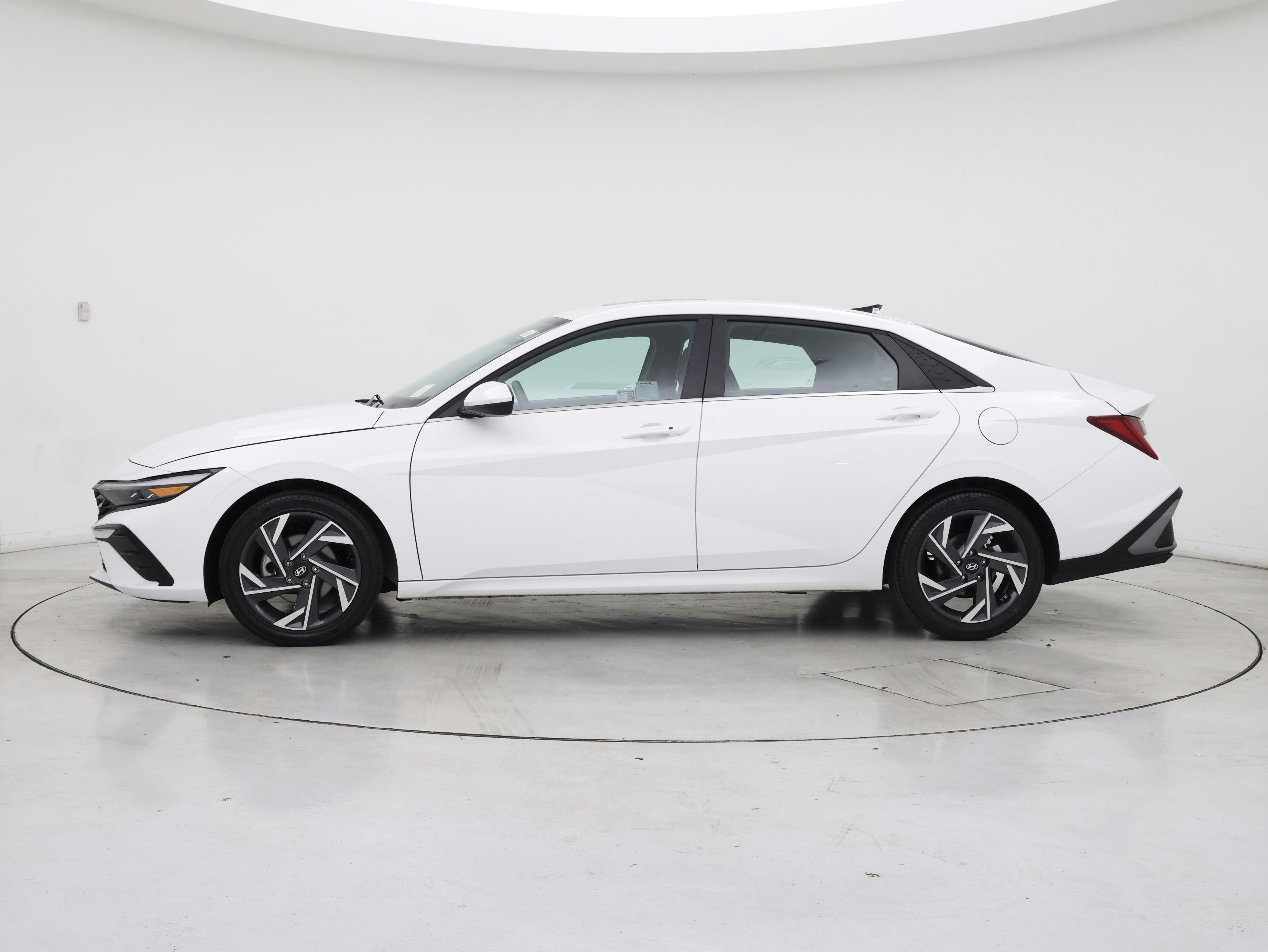 Thumbnail: 2025 Hyundai Elantra - 3