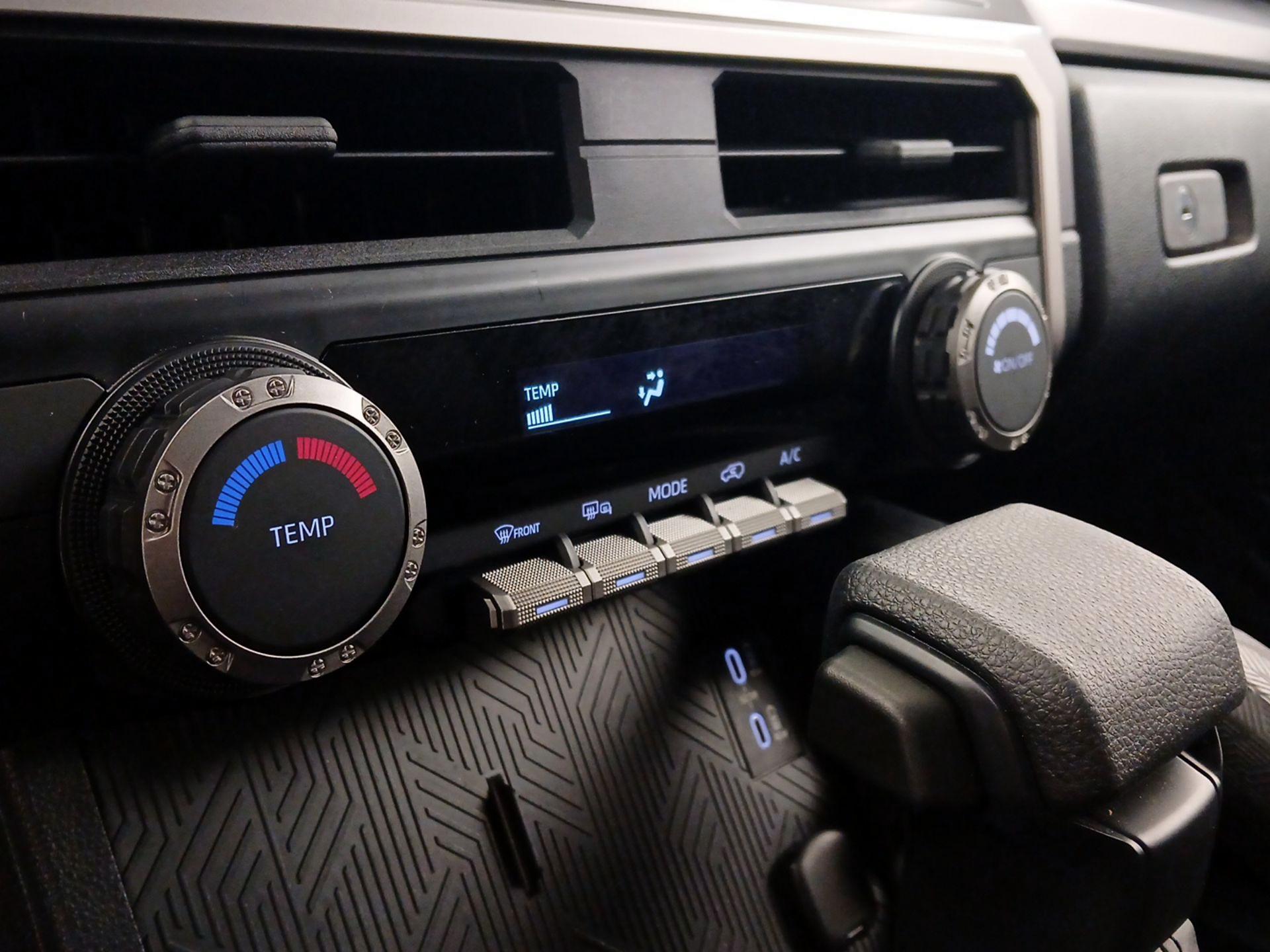 Thumbnail: 2025 Toyota 4Runner - 17