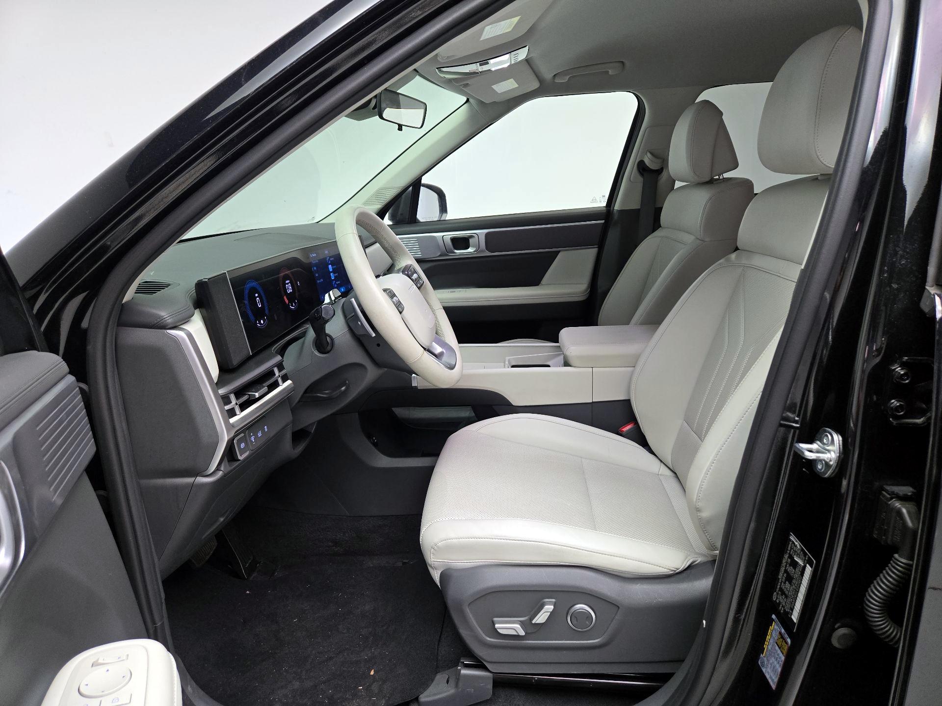 Thumbnail: 2025 Hyundai Santa Fe - 11