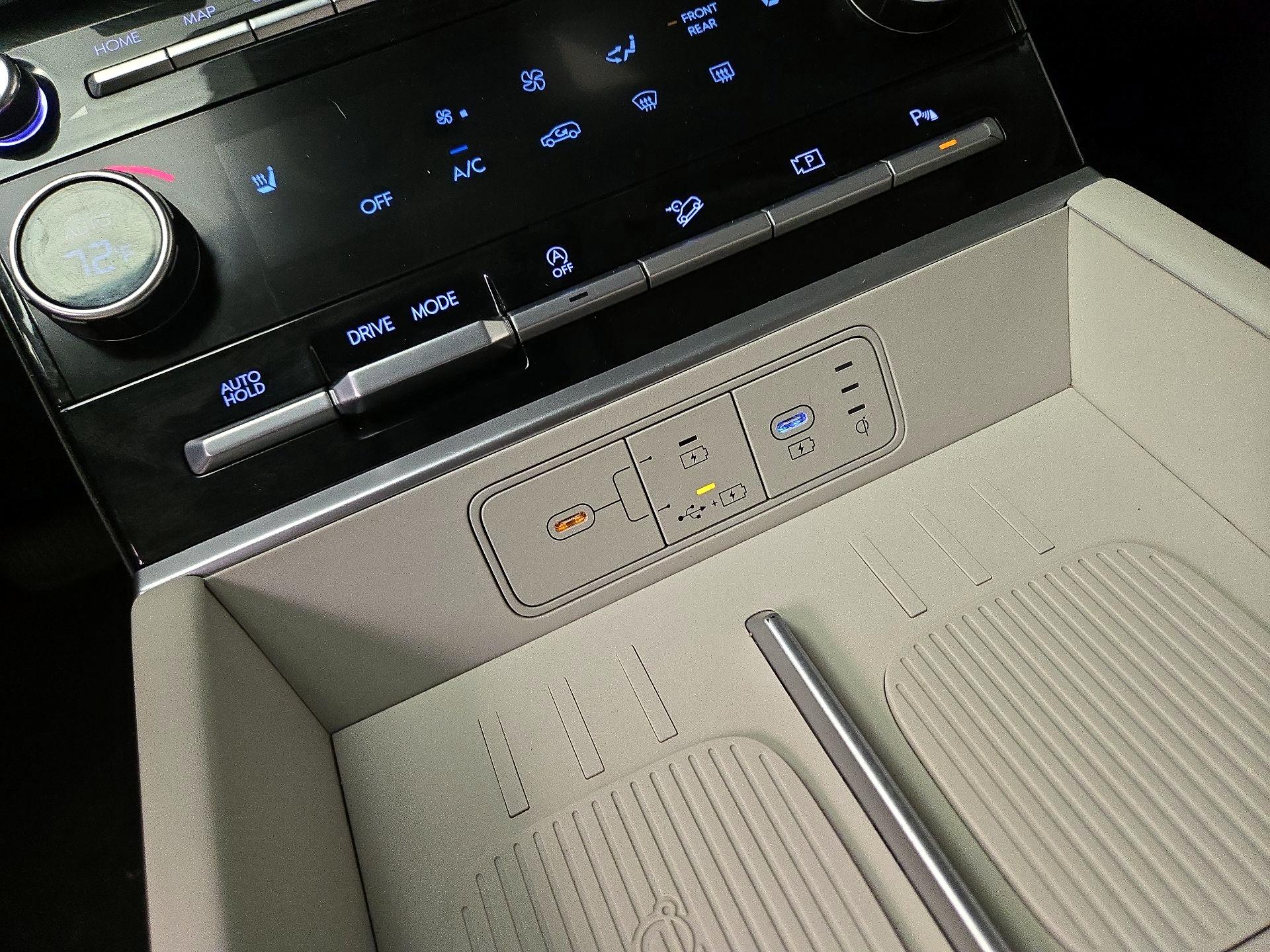 Thumbnail: 2025 Hyundai Santa Fe - 18