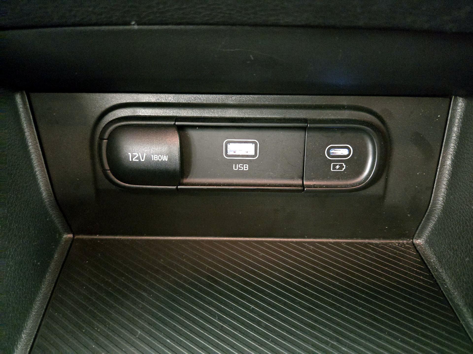 Thumbnail: 2025 Kia Sportage - 18