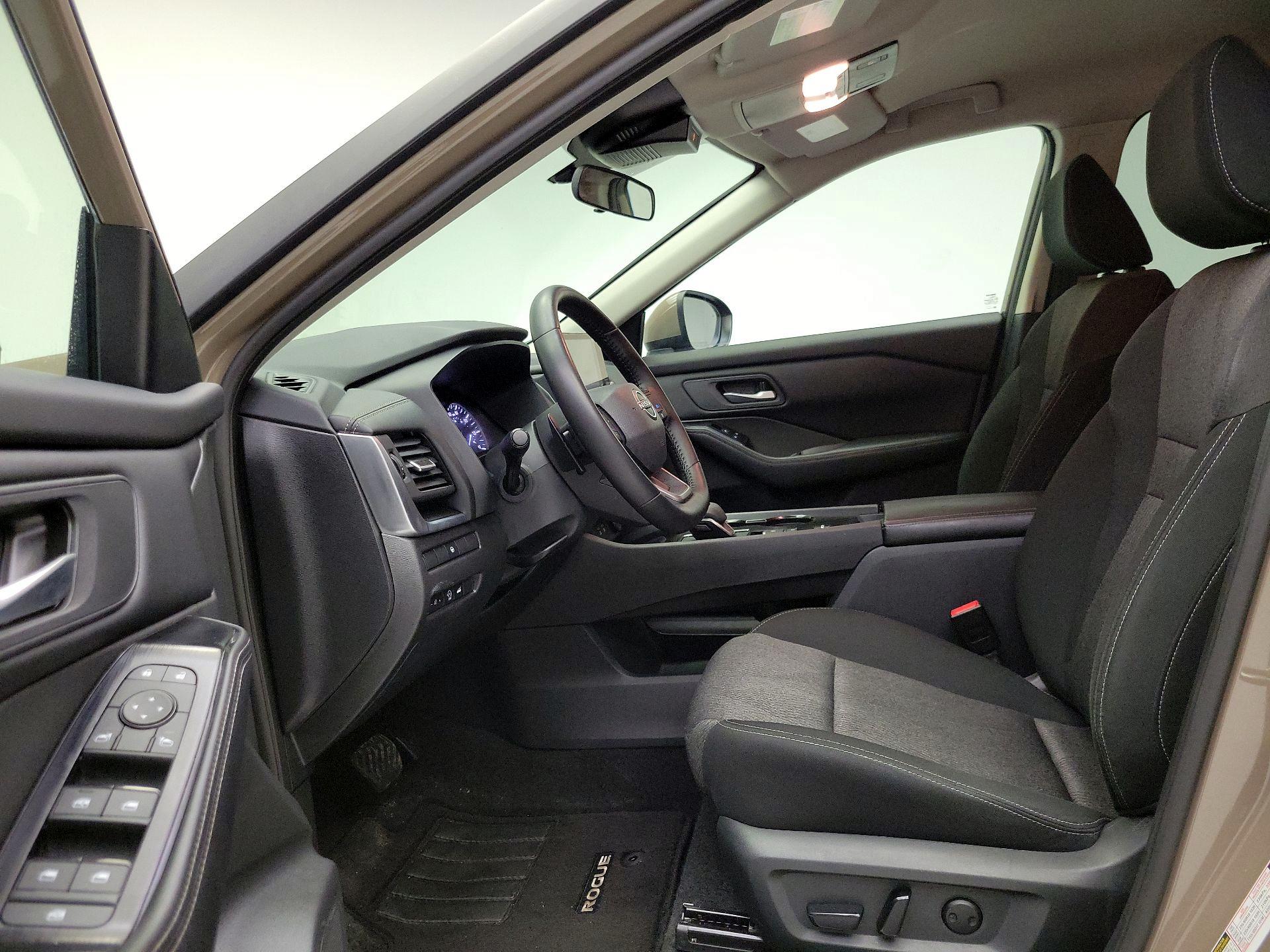 Thumbnail: 2025 Nissan Rogue - 11