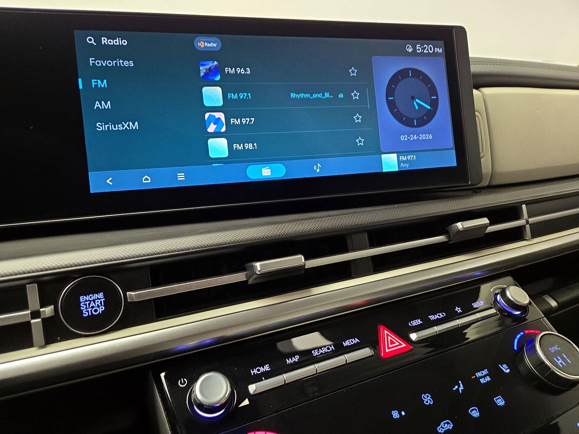 Thumbnail: 2025 Hyundai Santa Fe - 15