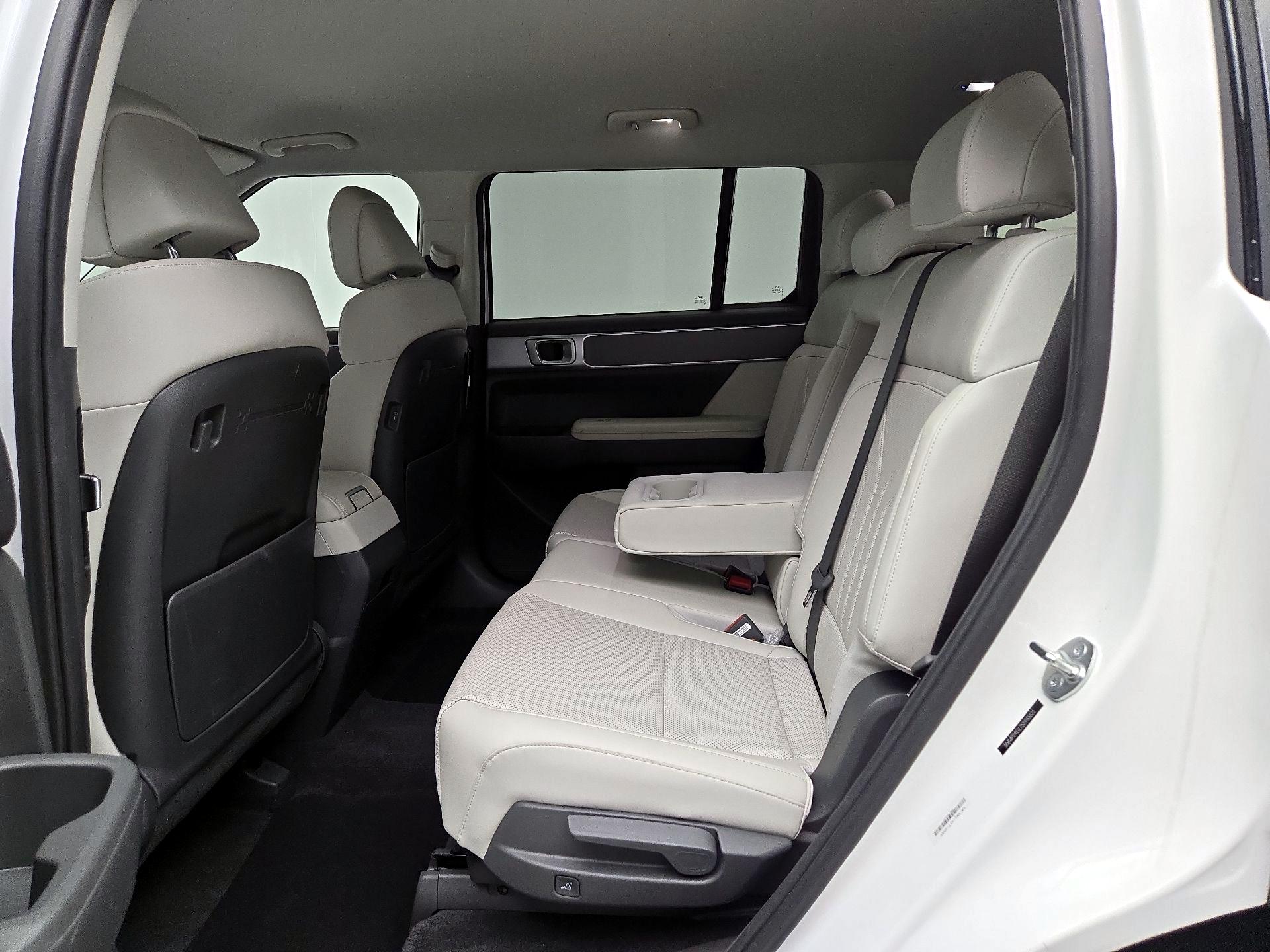 Thumbnail: 2025 Hyundai Santa Fe - 19