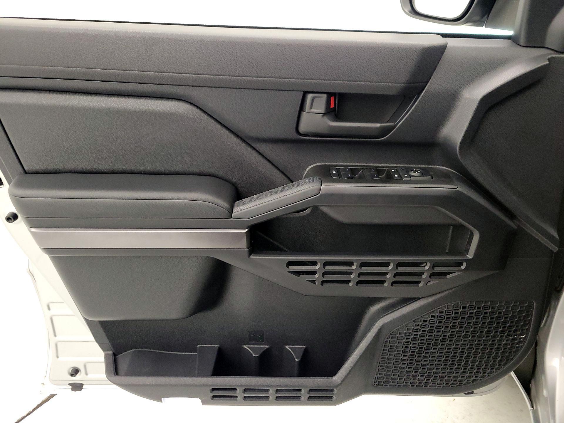 Thumbnail: 2025 Toyota 4Runner - 12