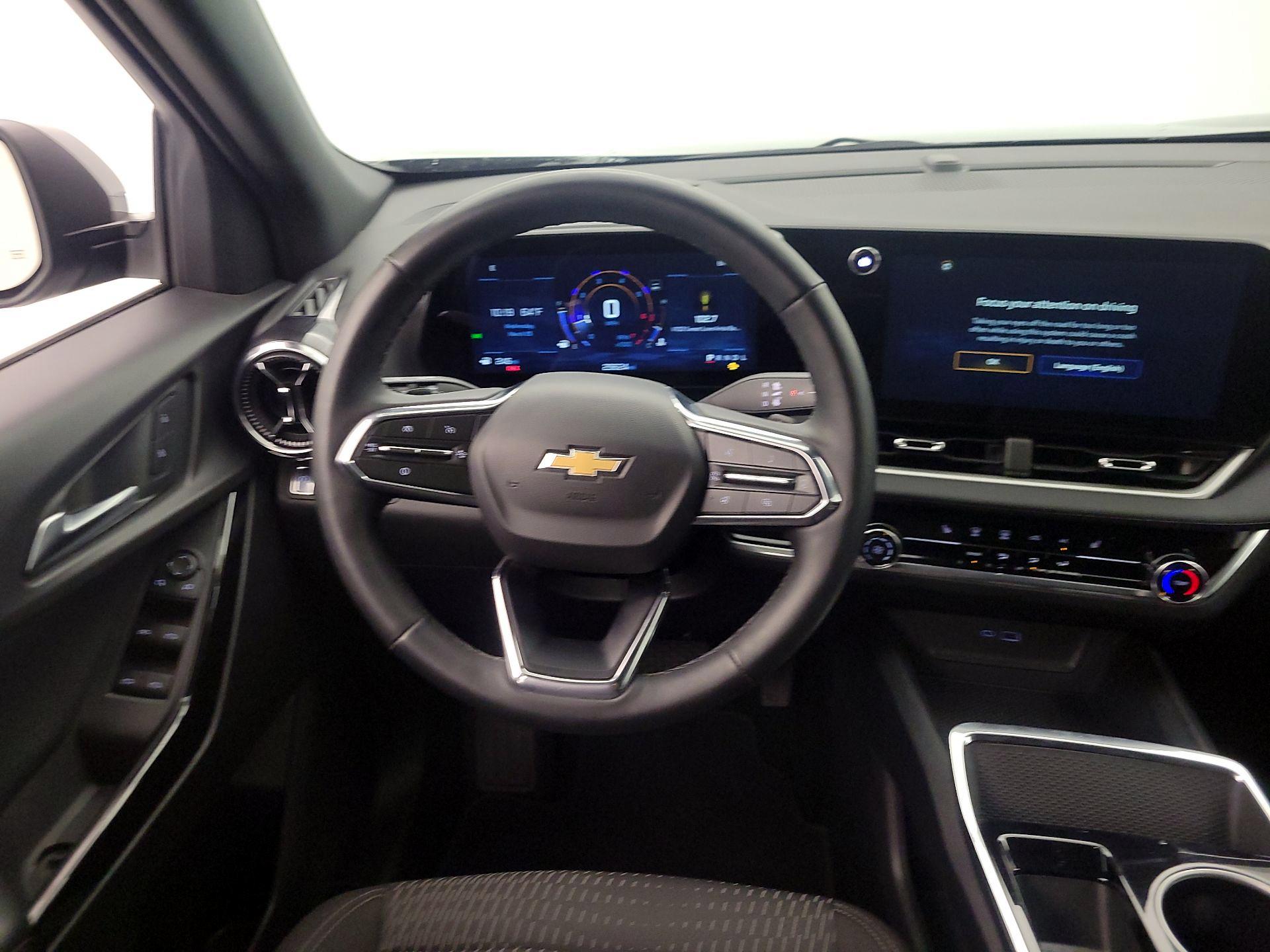 Thumbnail: 2025 Chevrolet Equinox - 10