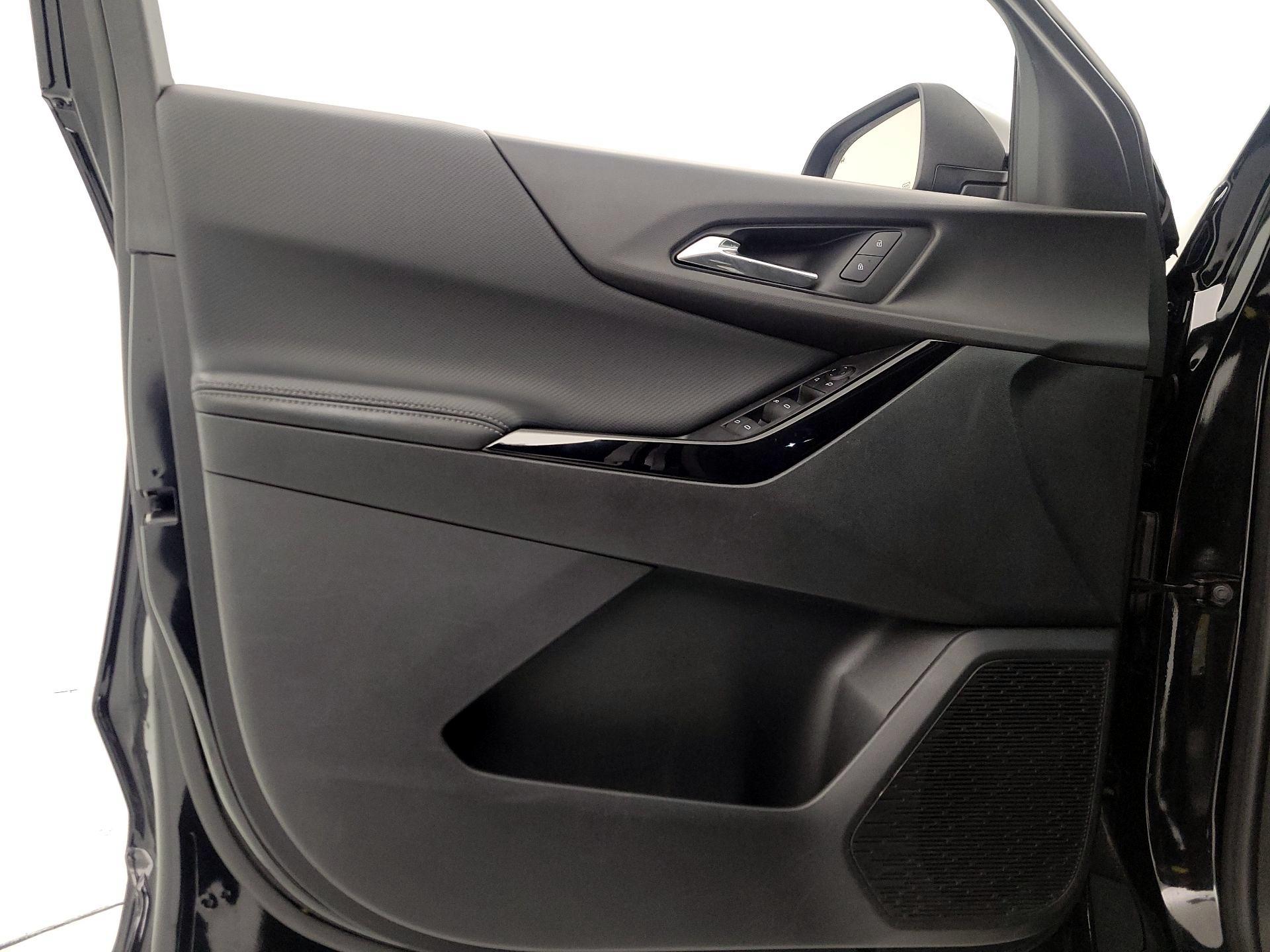 Thumbnail: 2025 Chevrolet Equinox - 12