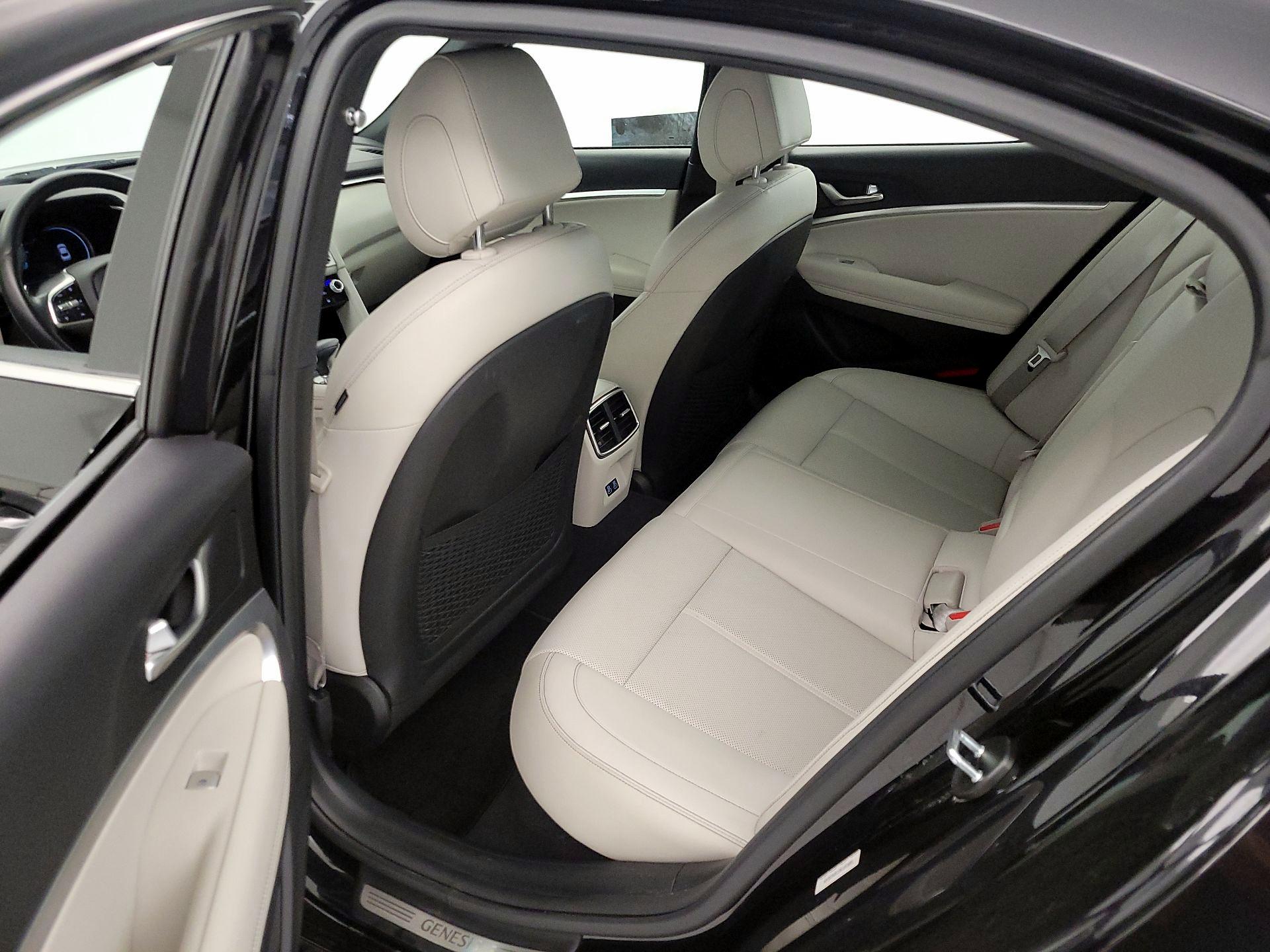 Thumbnail: 2025 Genesis G70 - 20