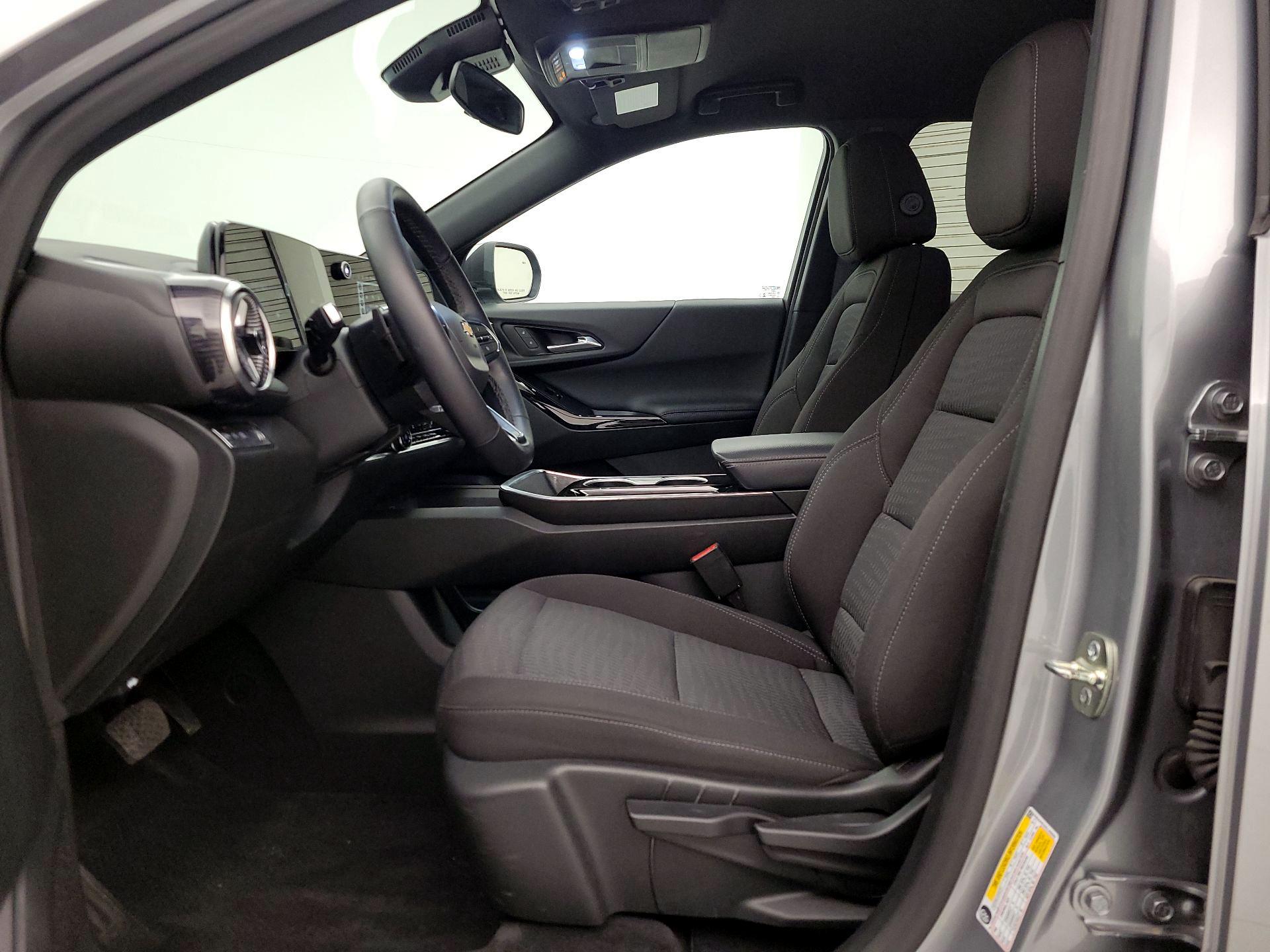 Thumbnail: 2025 Chevrolet Equinox - 11