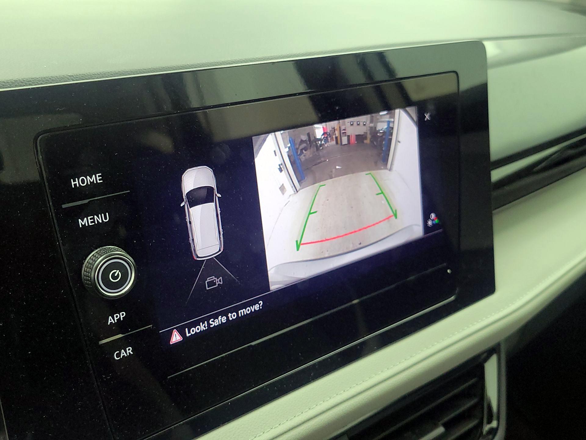 Thumbnail: 2025 Volkswagen Taos - 14