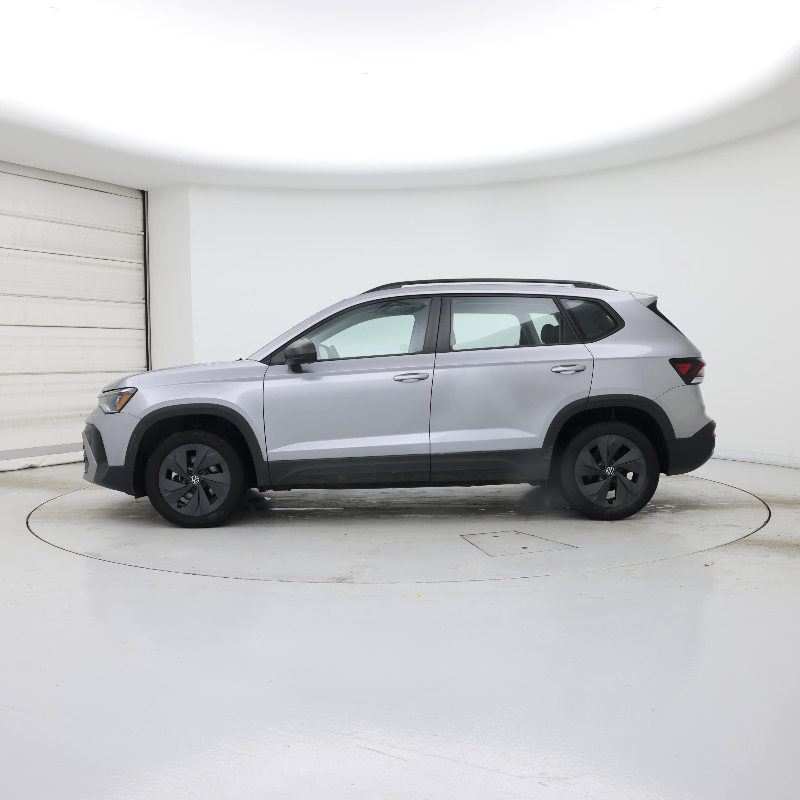 Thumbnail: 2025 Volkswagen Taos - 3