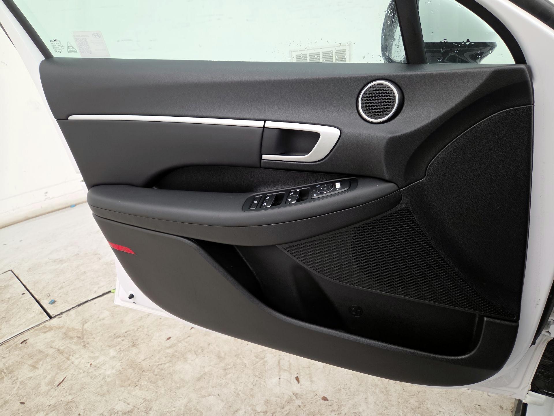 Thumbnail: 2025 Hyundai Sonata - 12