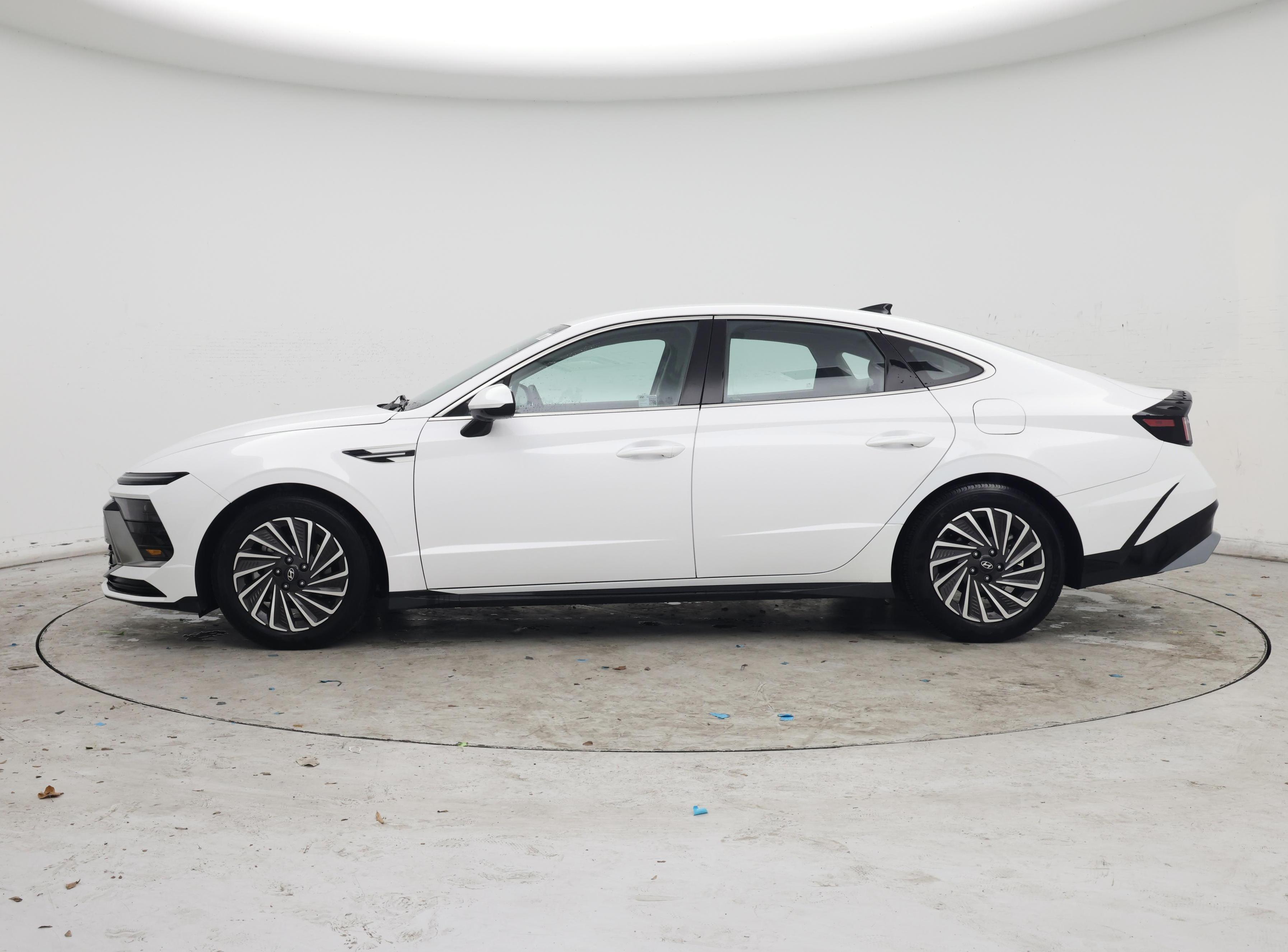 Thumbnail: 2025 Hyundai Sonata - 3