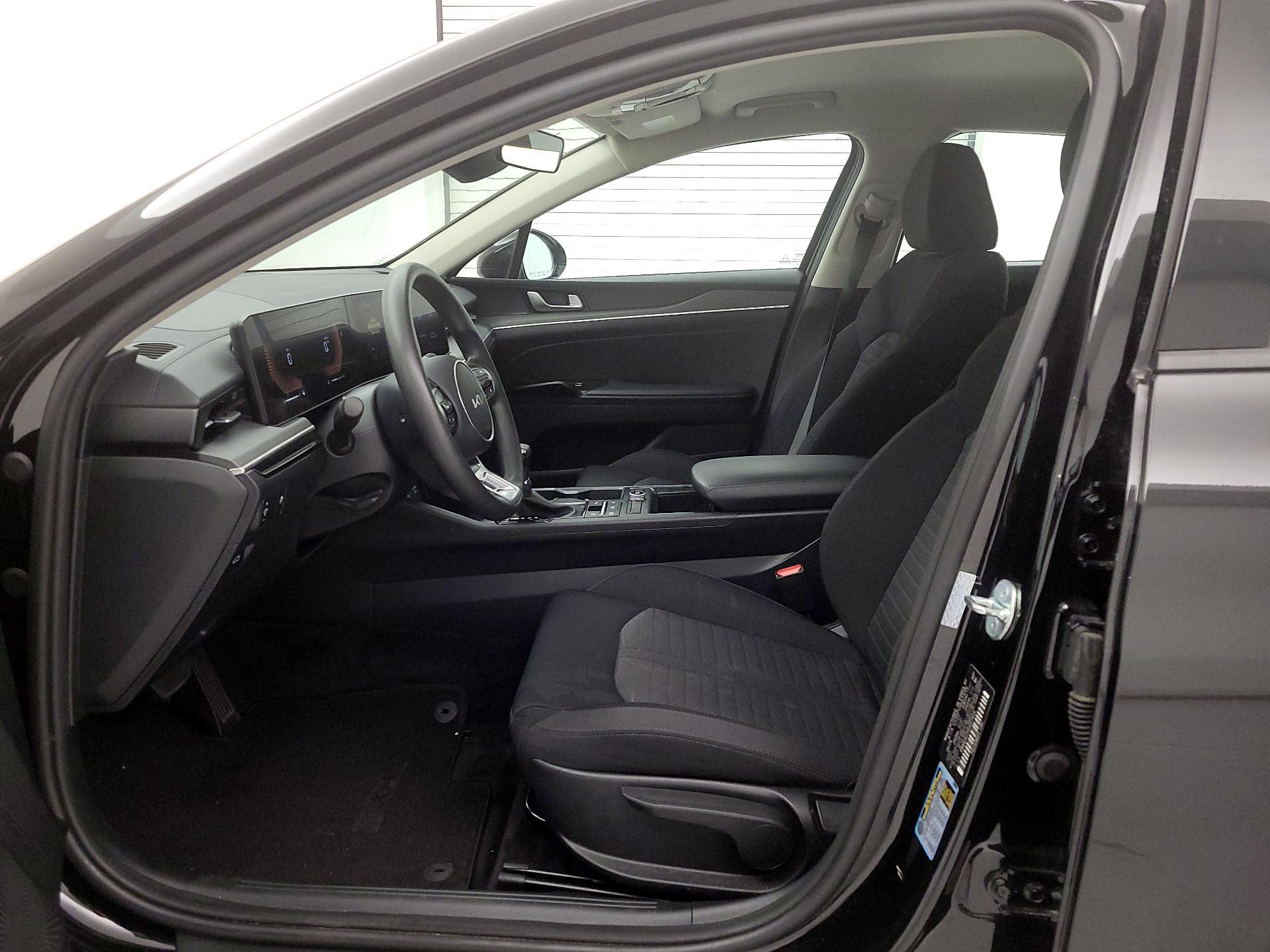 Thumbnail: 2025 Kia K5 - 11