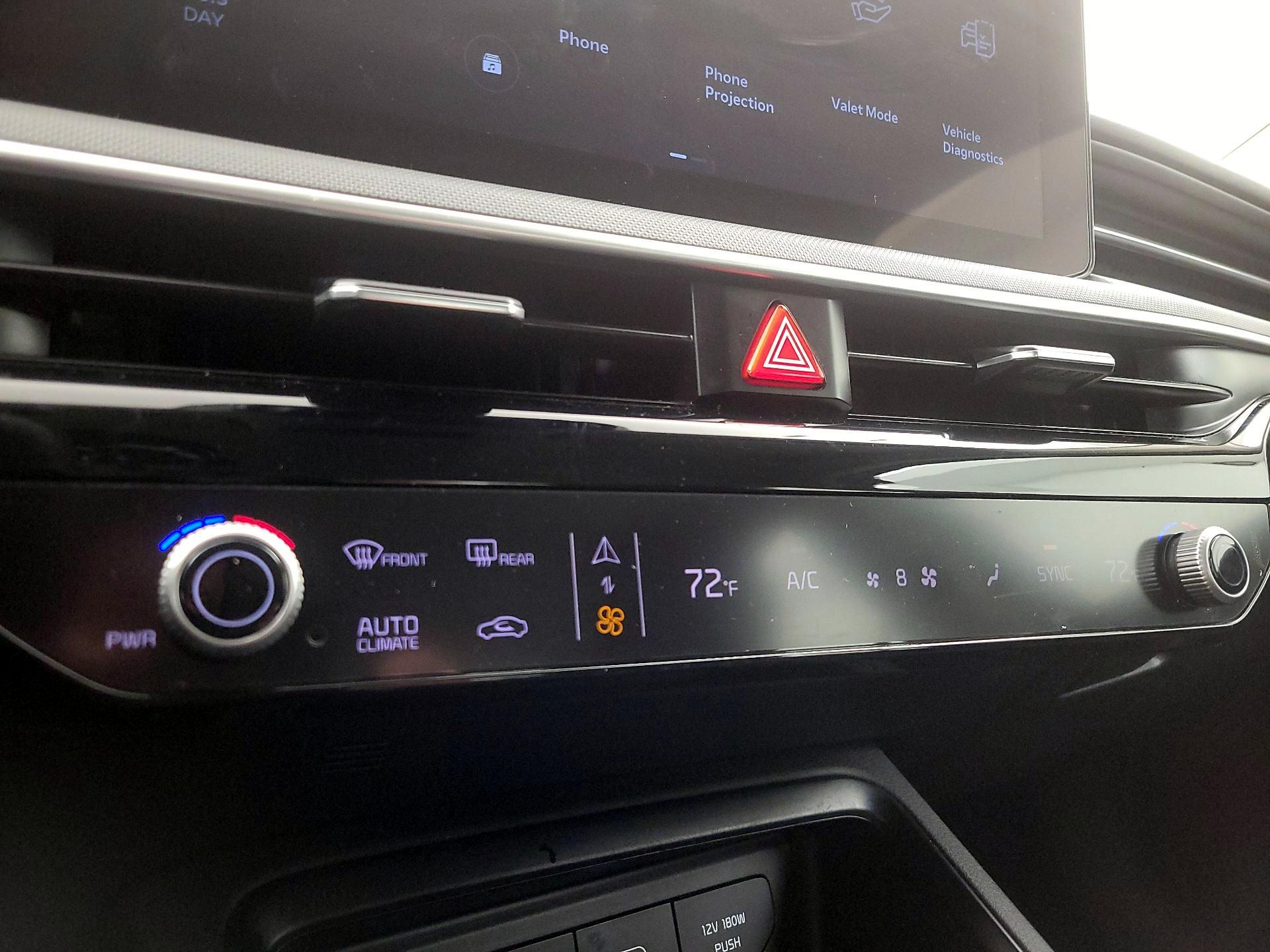 Thumbnail: 2025 Kia K5 - 16