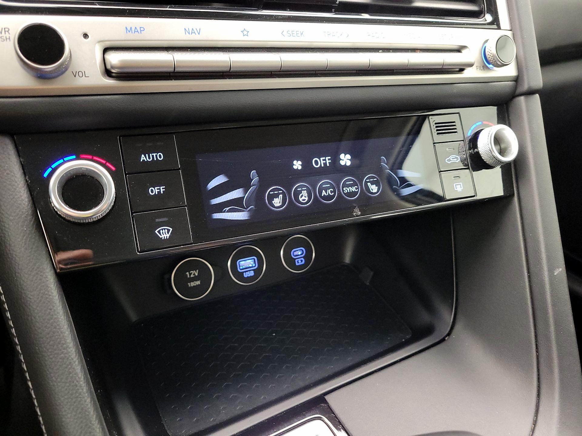 Thumbnail: 2025 Genesis G70 - 17