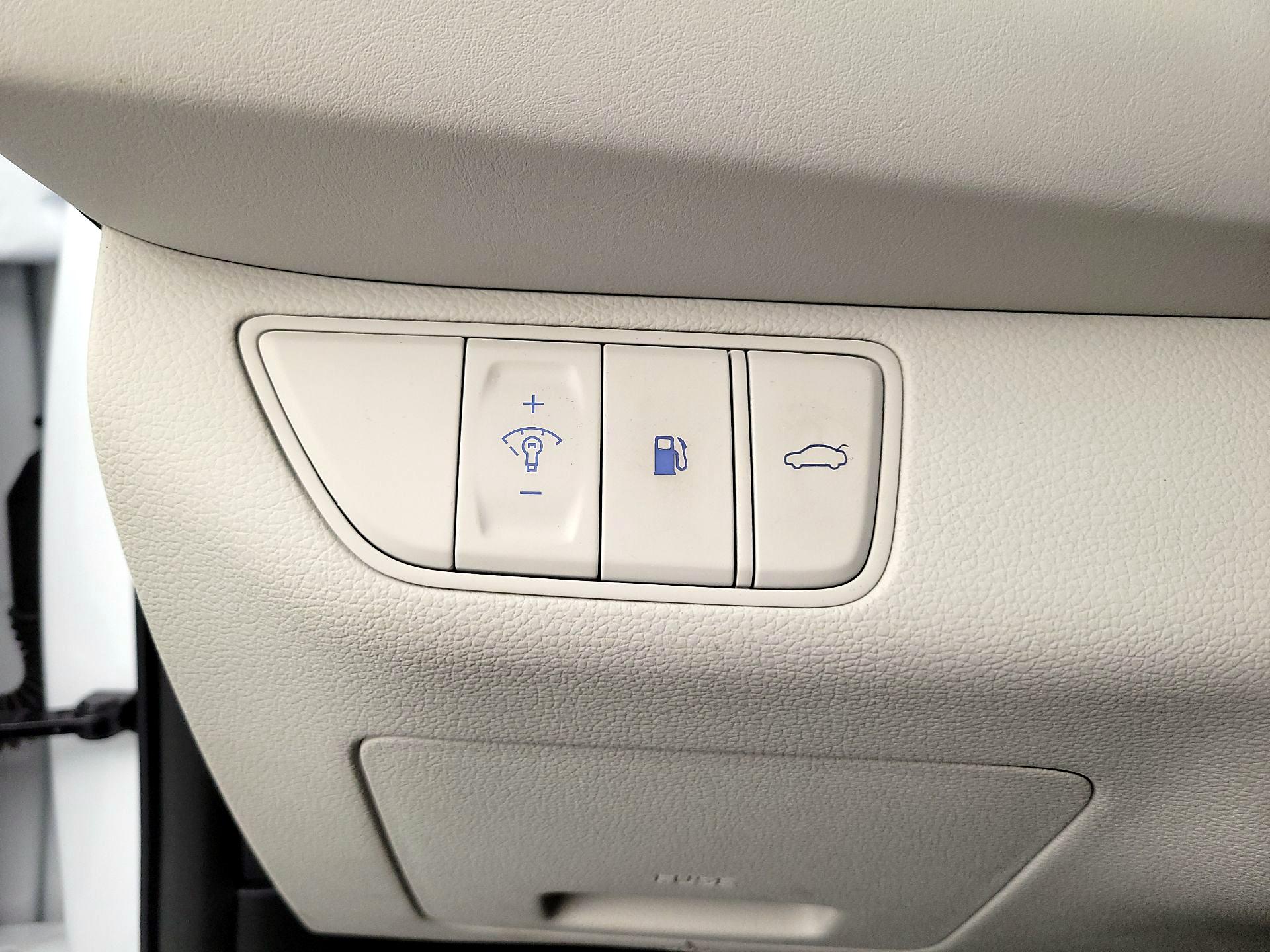 Thumbnail: 2025 Genesis G70 - 13