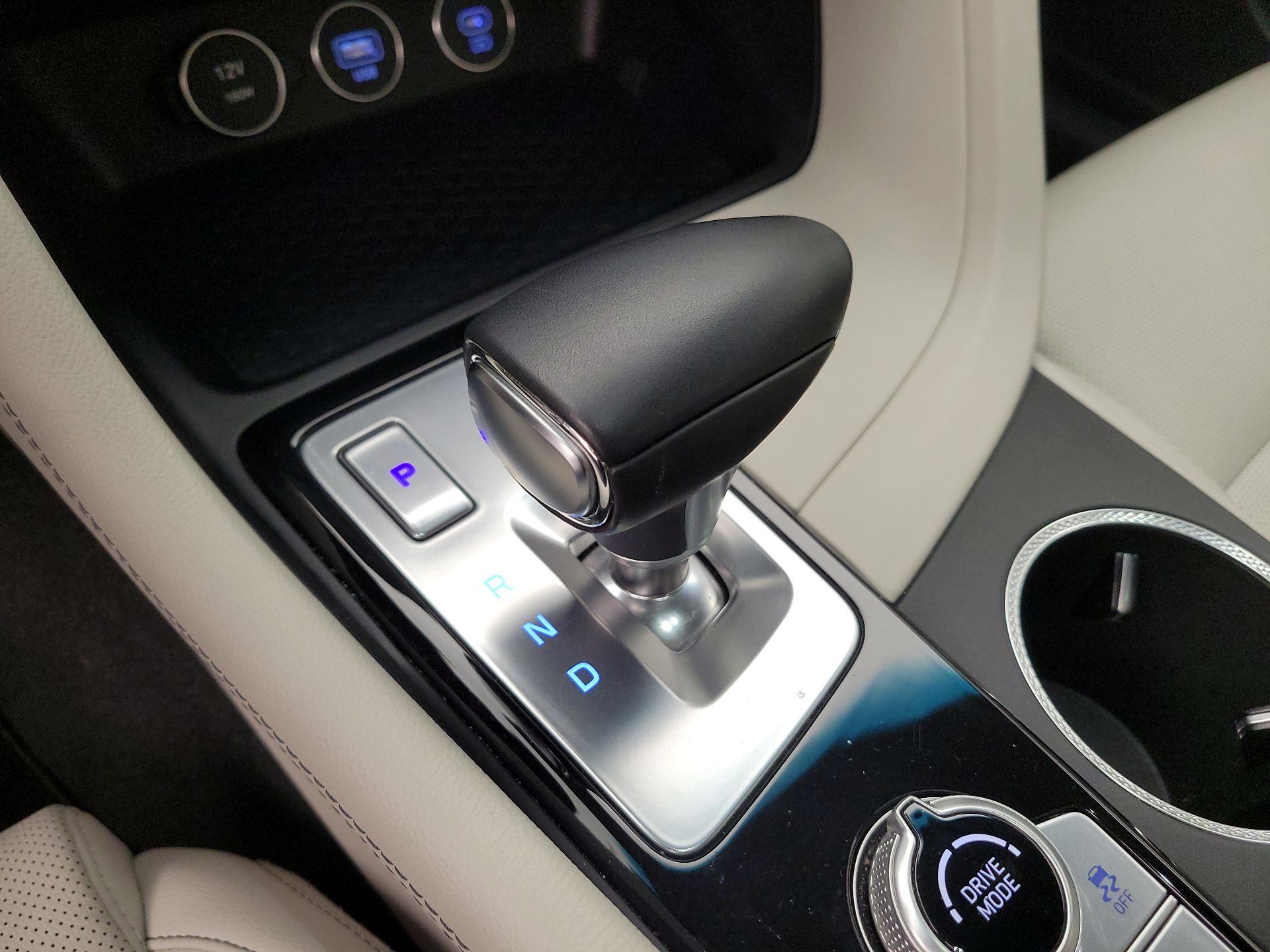 Thumbnail: 2025 Genesis G70 - 18