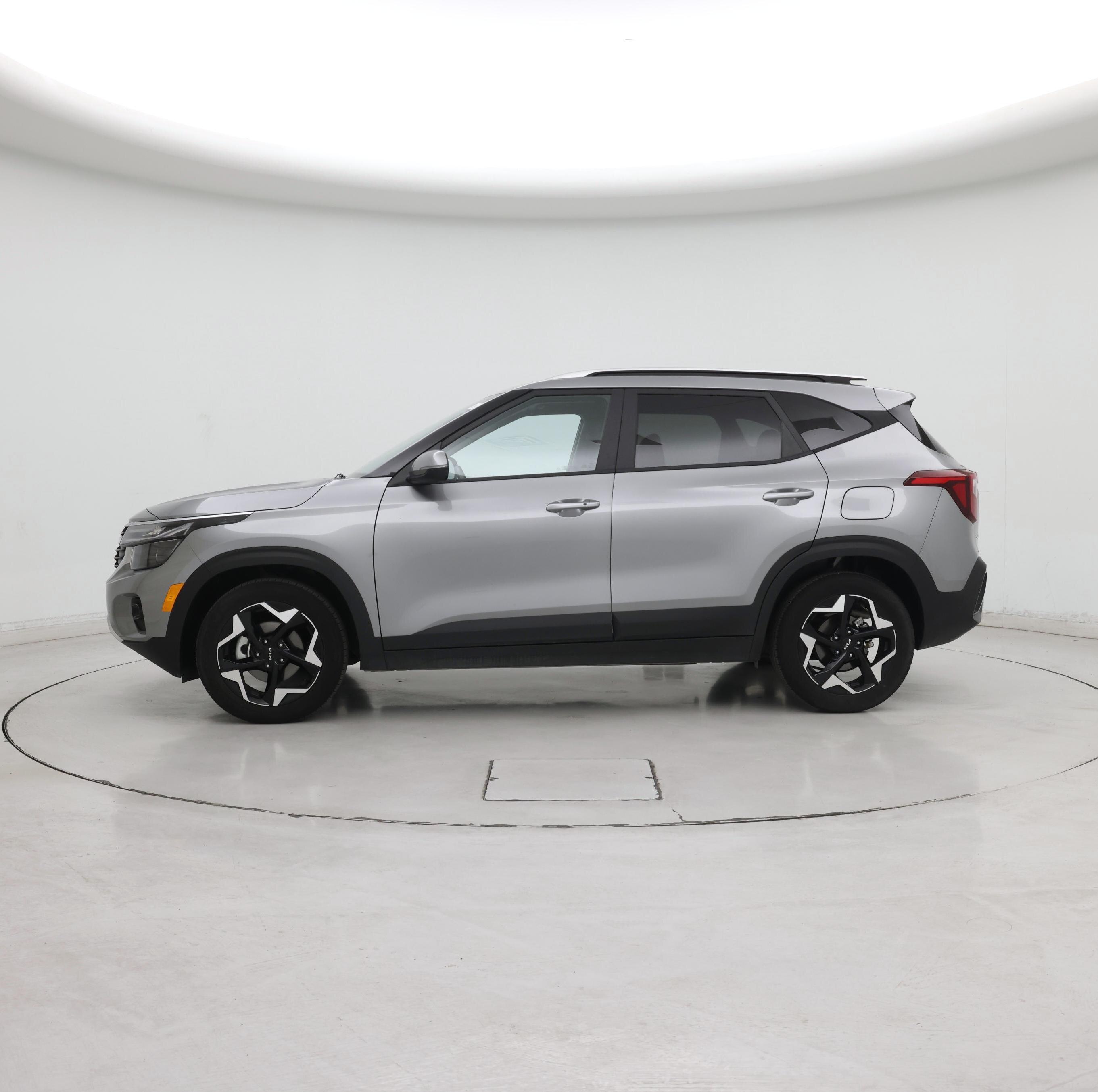 Thumbnail: 2025 Kia Seltos - 3