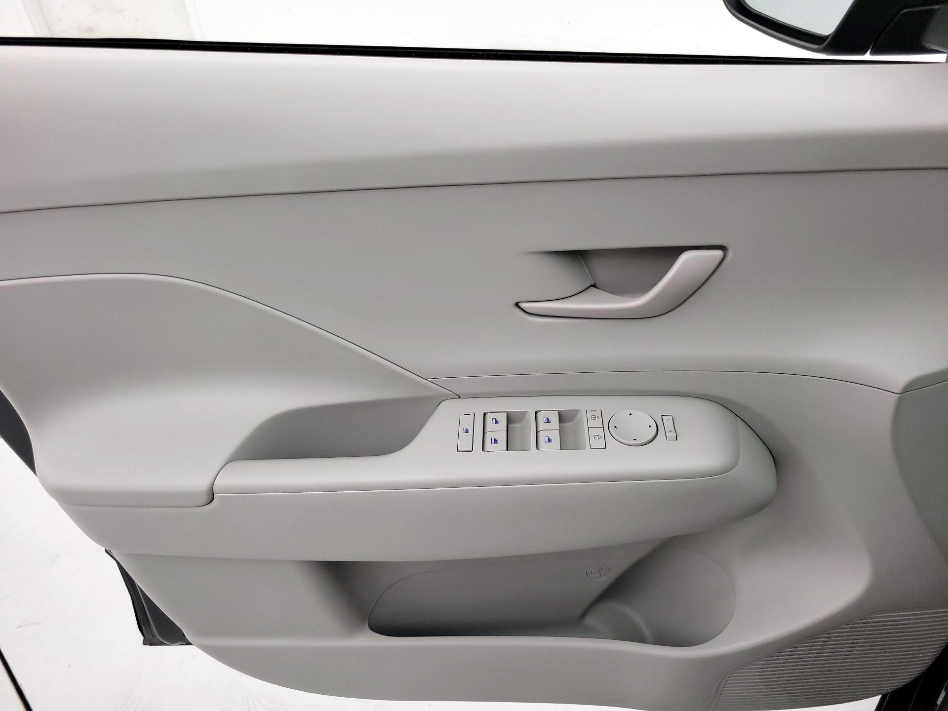 Thumbnail: 2025 Hyundai Kona - 12