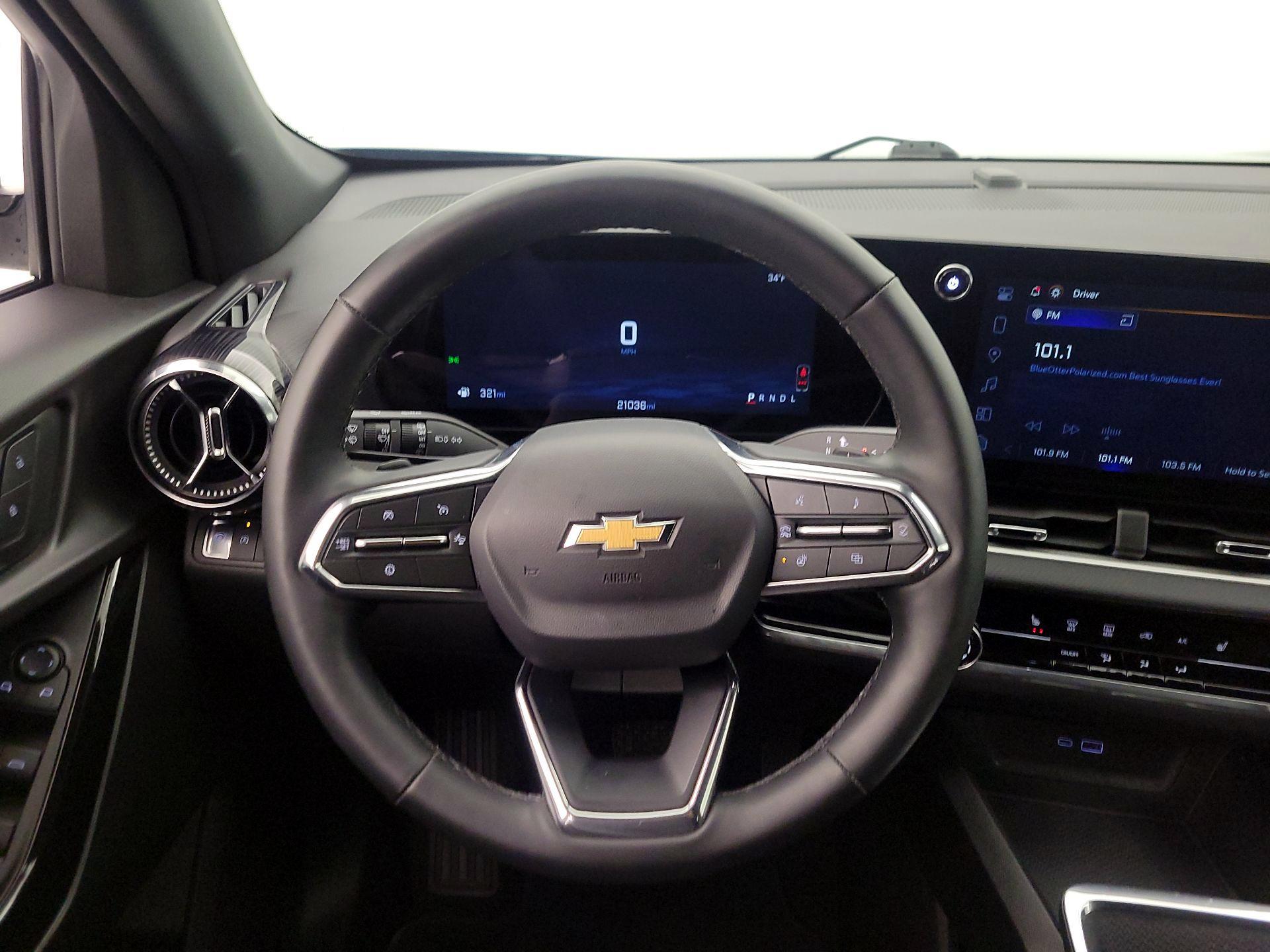 Thumbnail: 2025 Chevrolet Equinox - 10