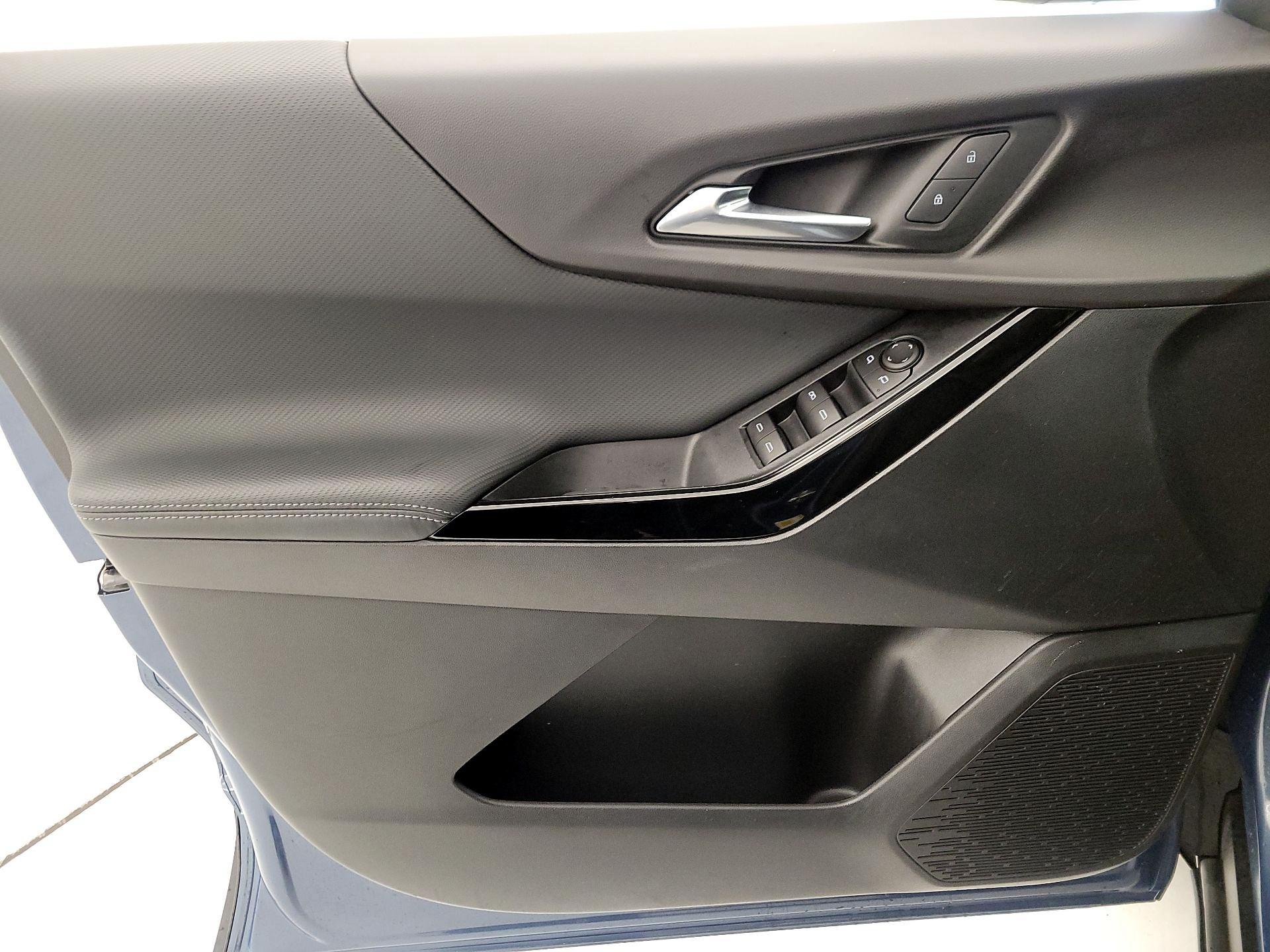 Thumbnail: 2025 Chevrolet Equinox - 12