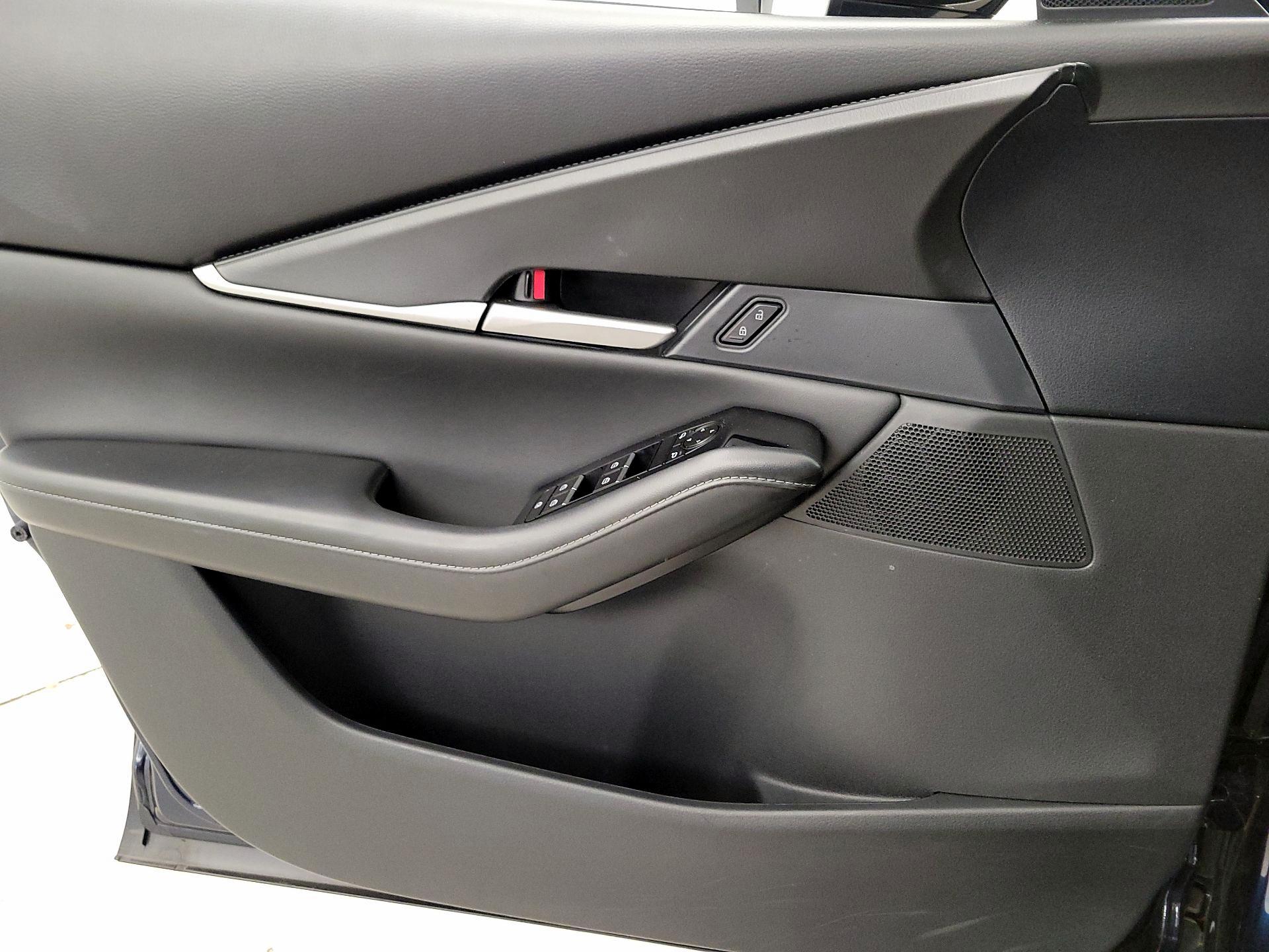 Thumbnail: 2025 Mazda CX-30 - 12