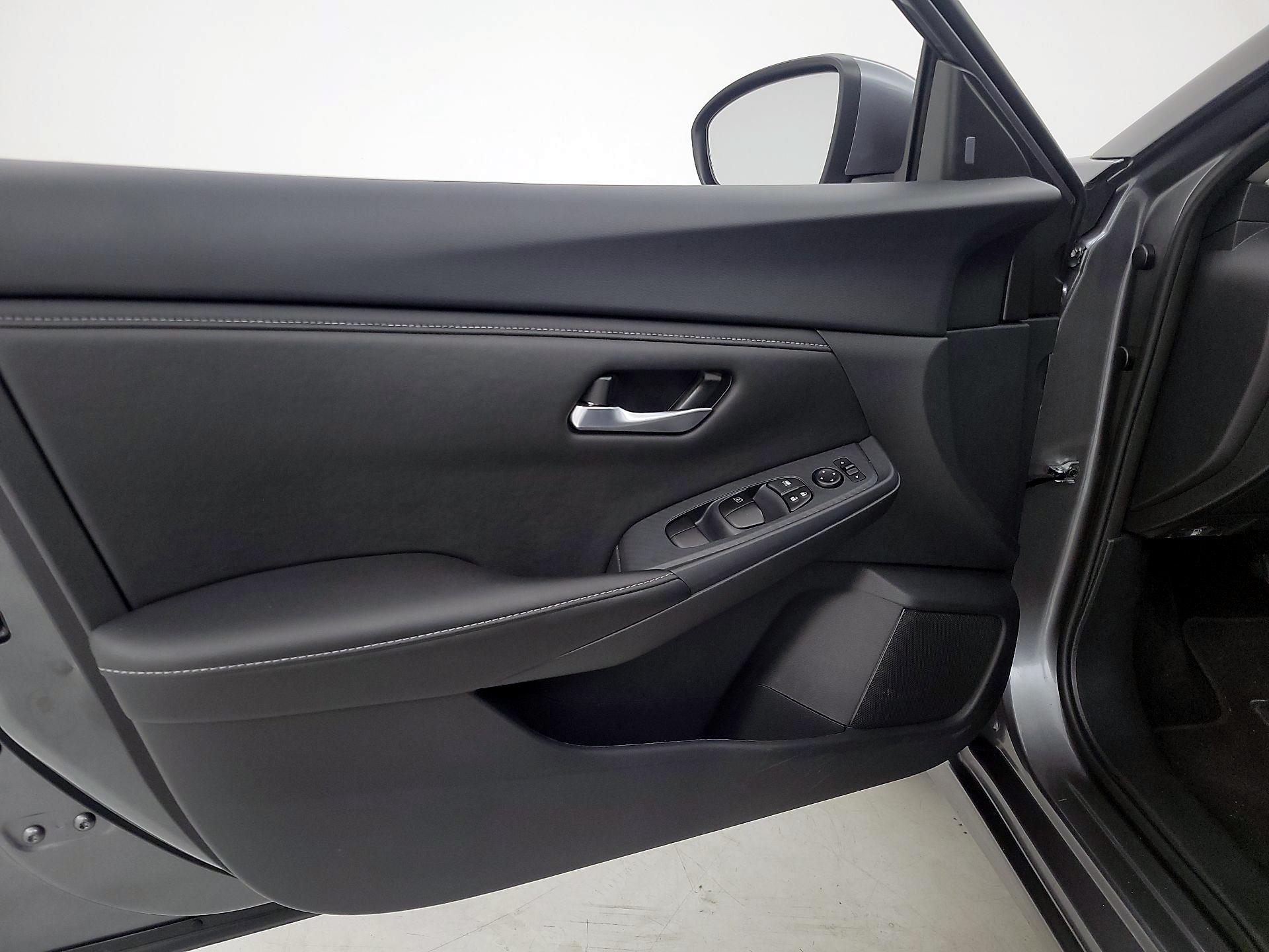 Thumbnail: 2025 Nissan Sentra - 12