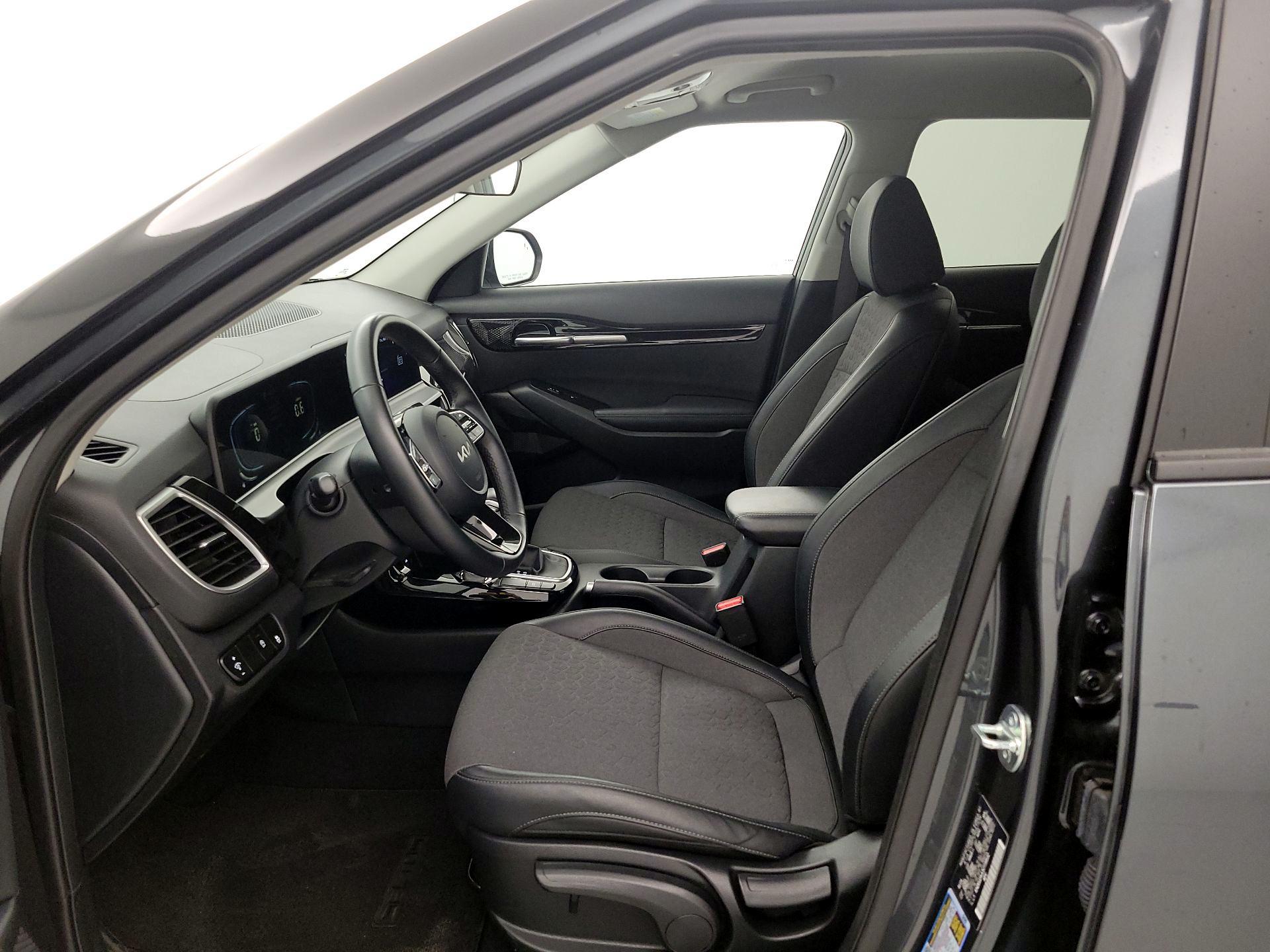 Thumbnail: 2025 Kia Seltos - 11