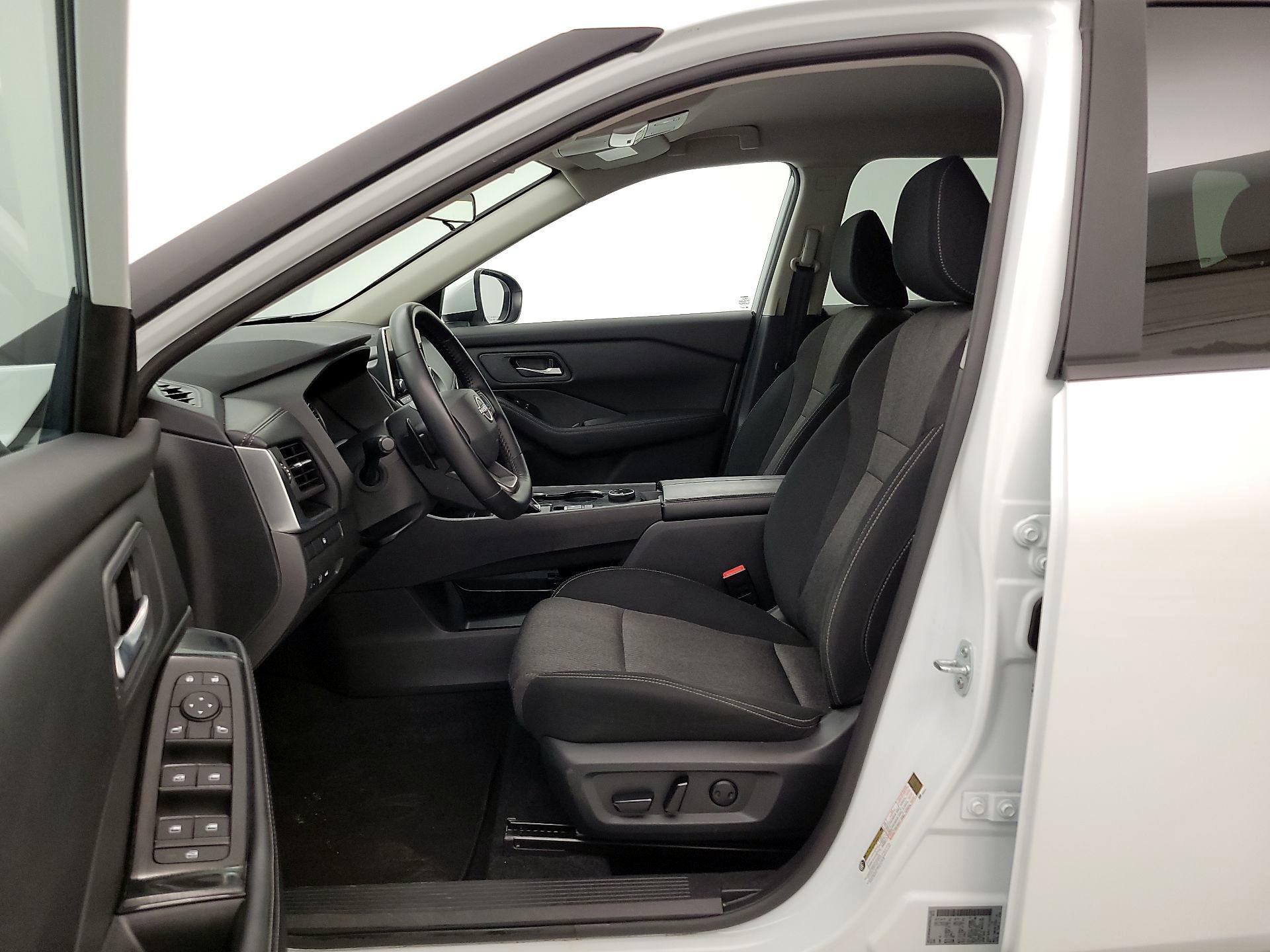 Thumbnail: 2025 Nissan Rogue - 11