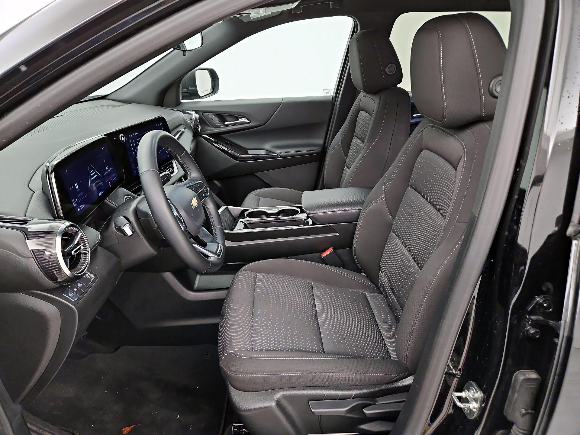 Thumbnail: 2025 Chevrolet Equinox - 11